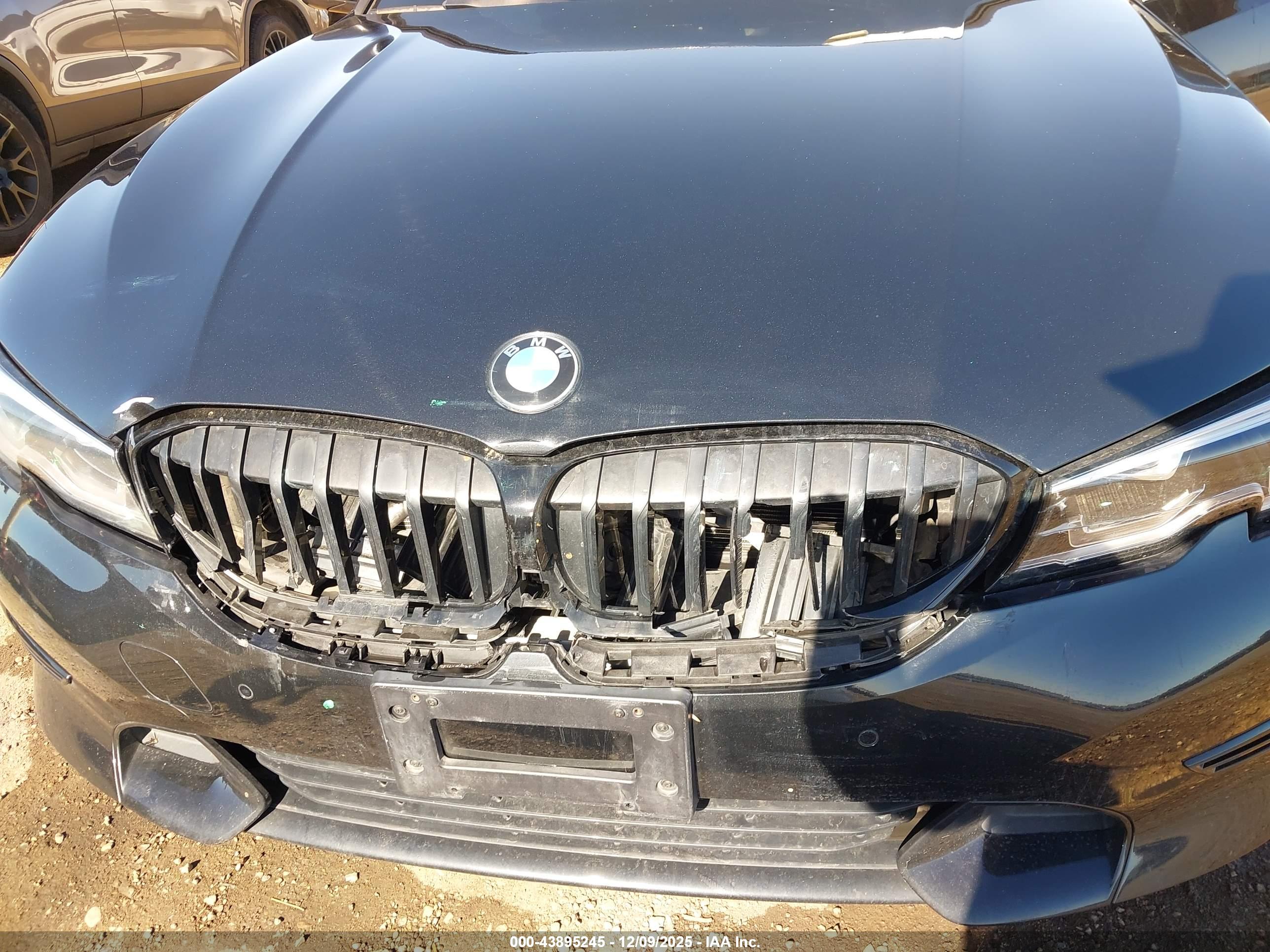 BMW 330I image 6