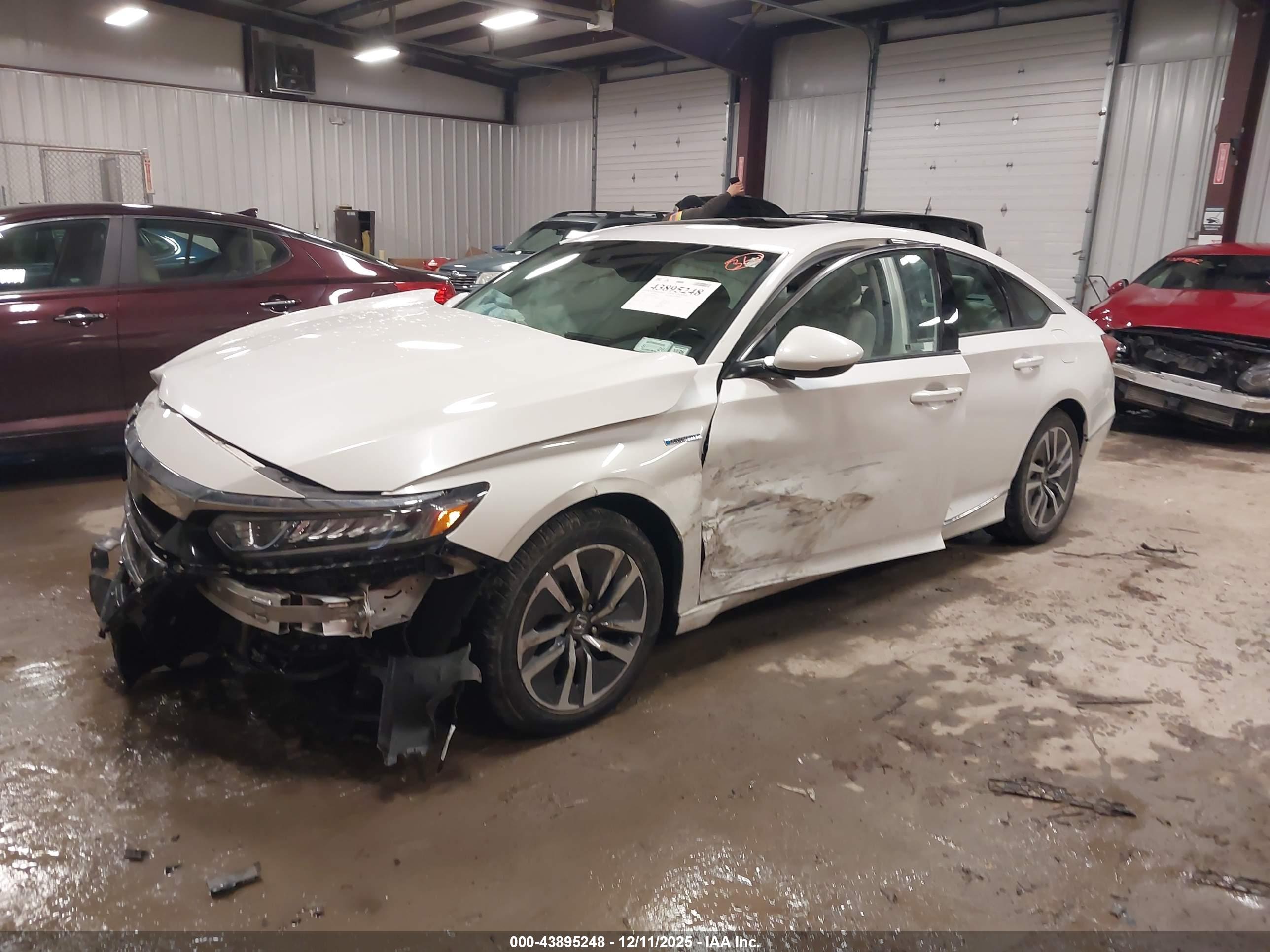 HONDA ACCORD image 2