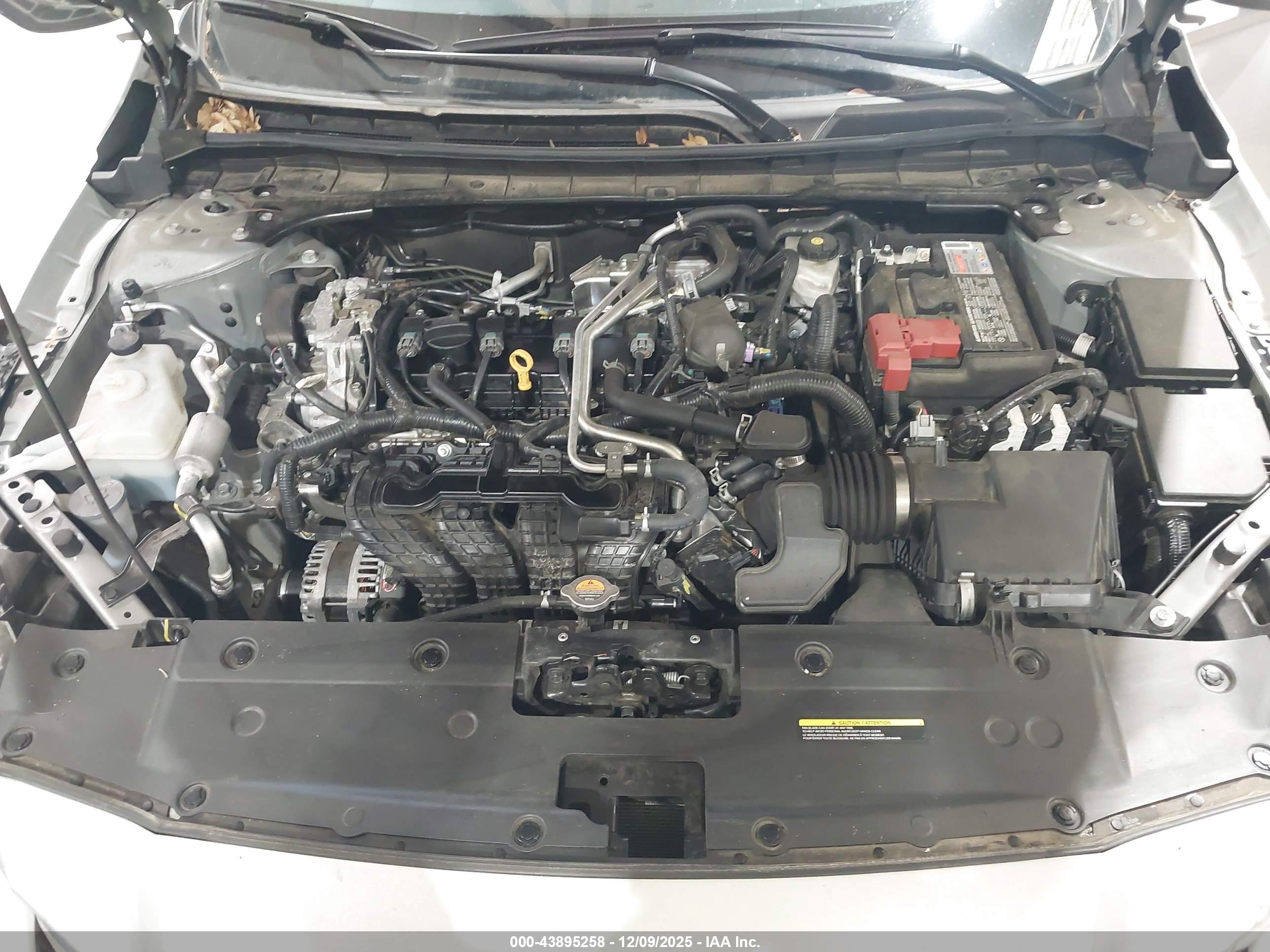 NISSAN ALTIMA image 10