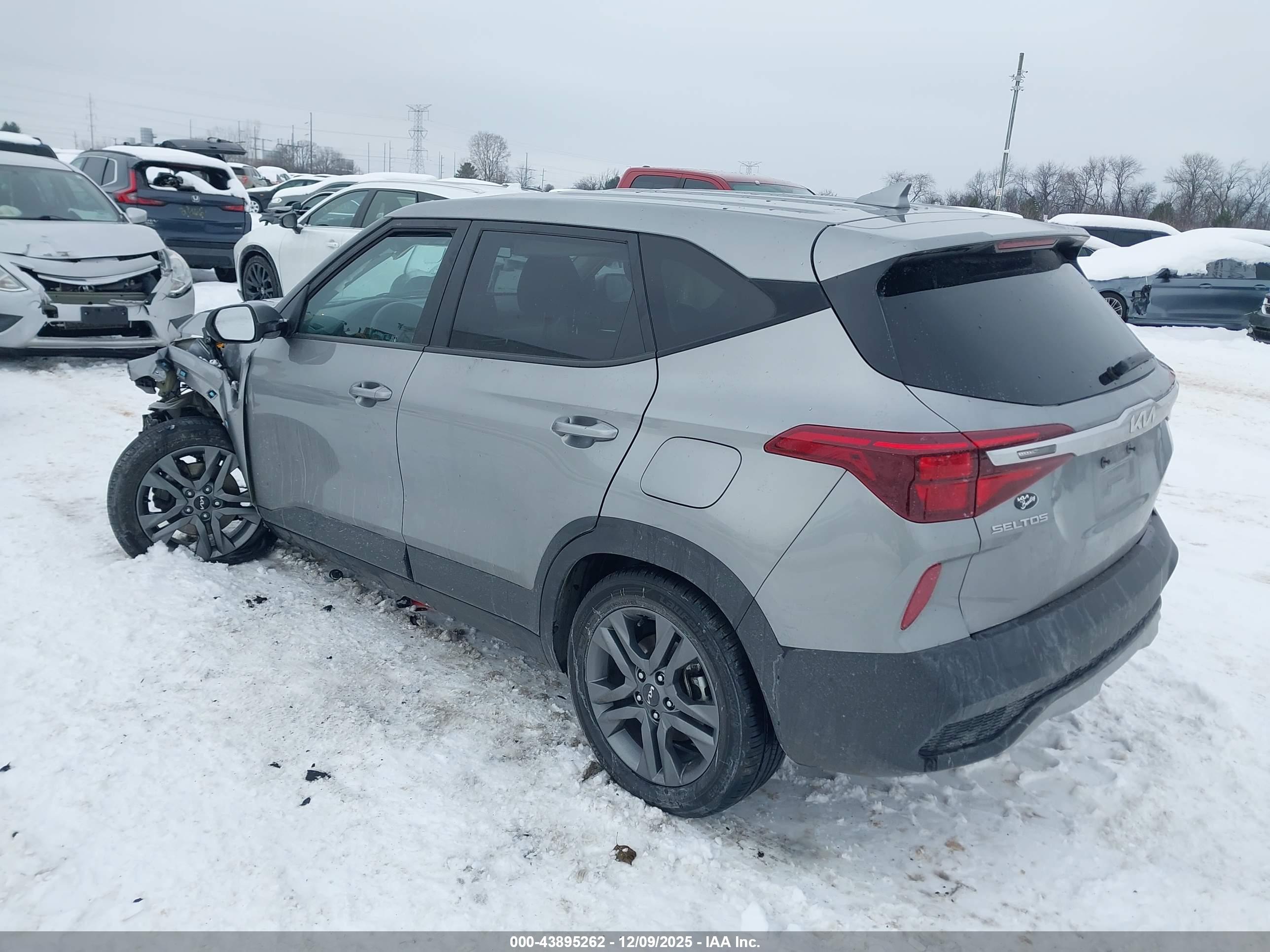 KIA SELTOS image 3