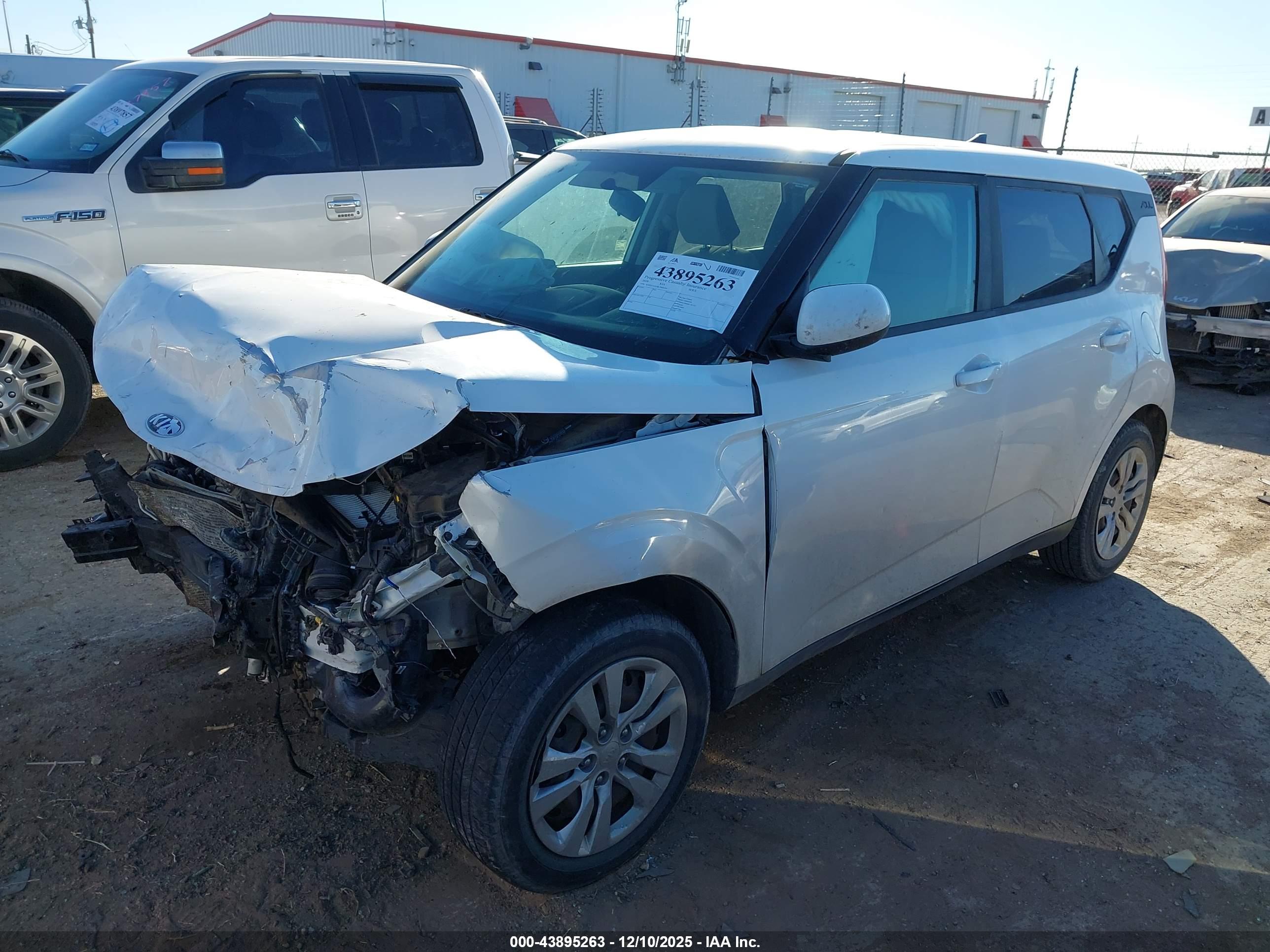 KIA SOUL image 2