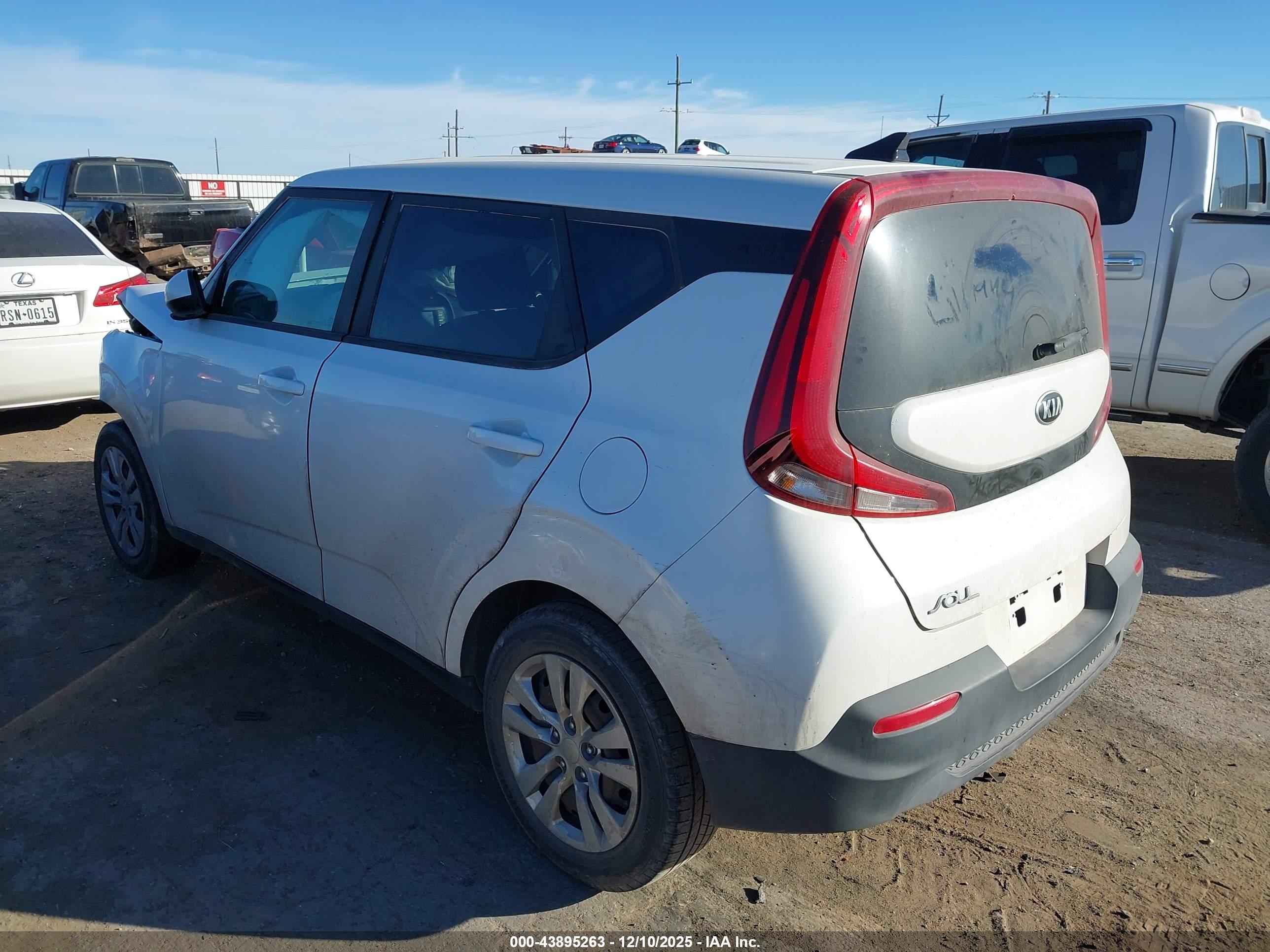 KIA SOUL image 3