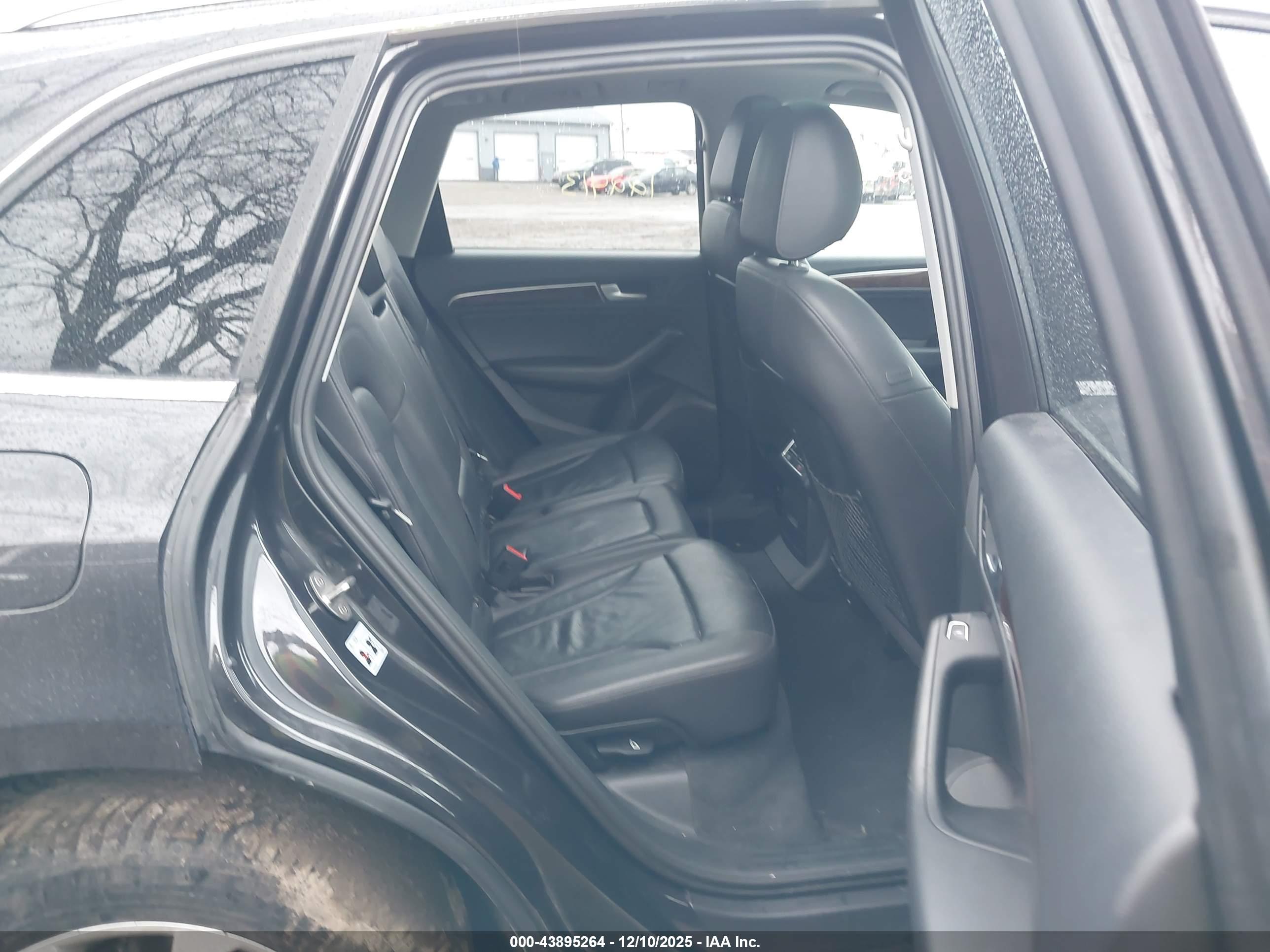 AUDI Q5 image 8