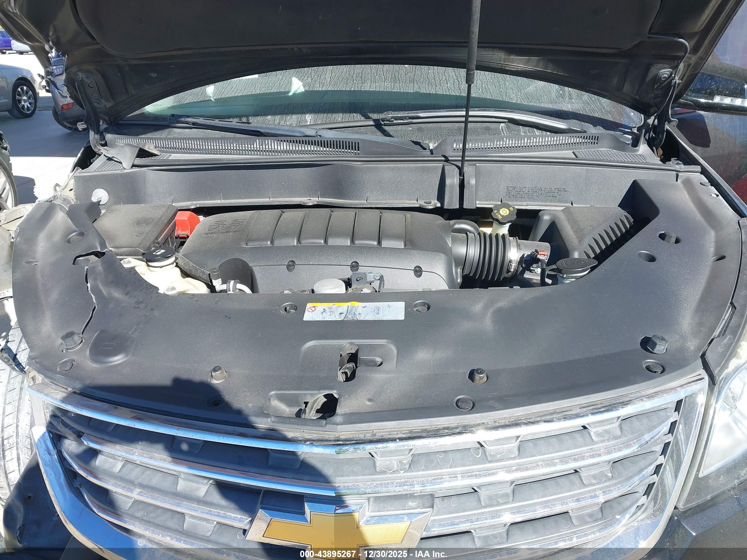 CHEVROLET TRAVERSE image 10