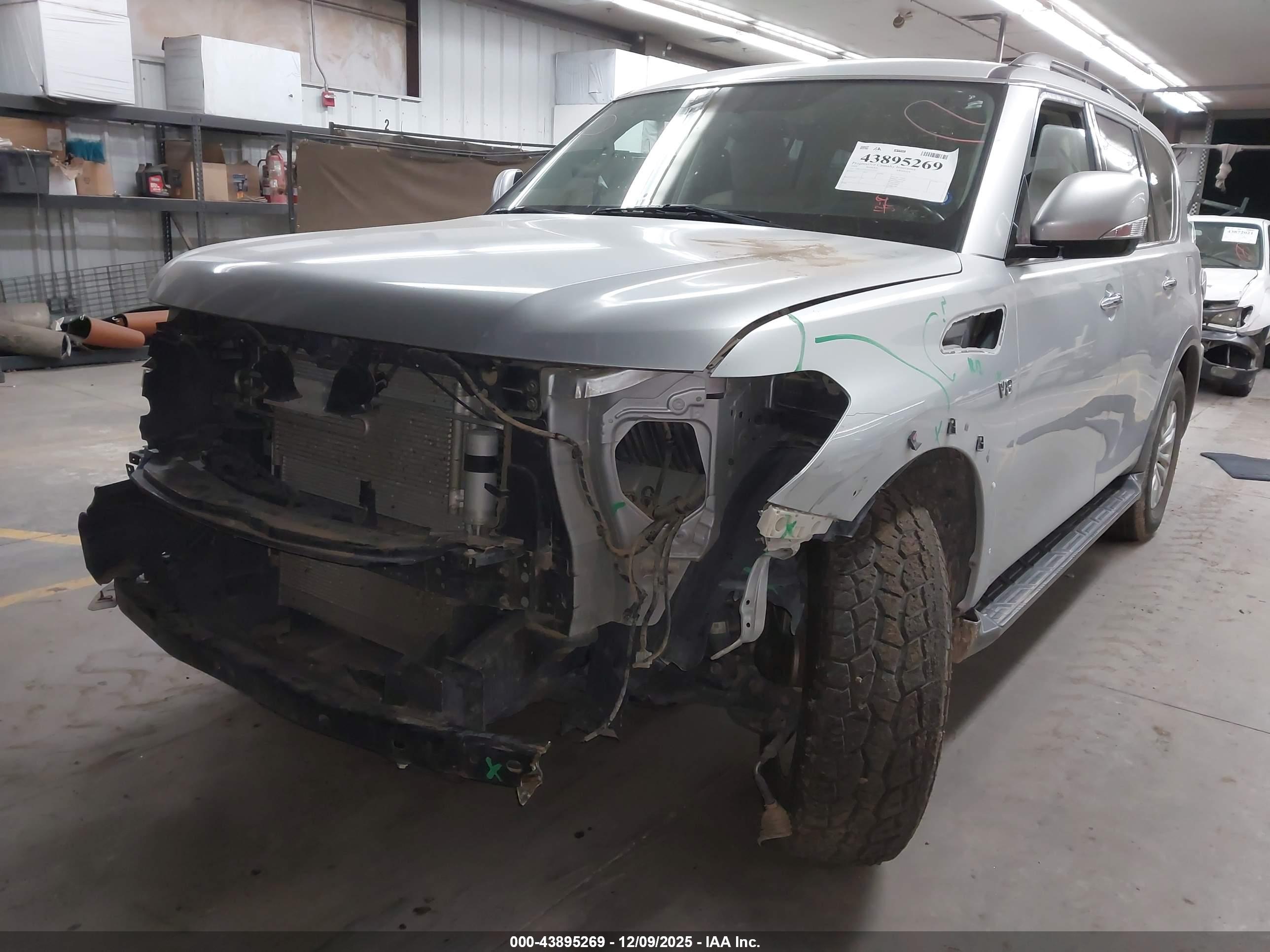NISSAN ARMADA image 2