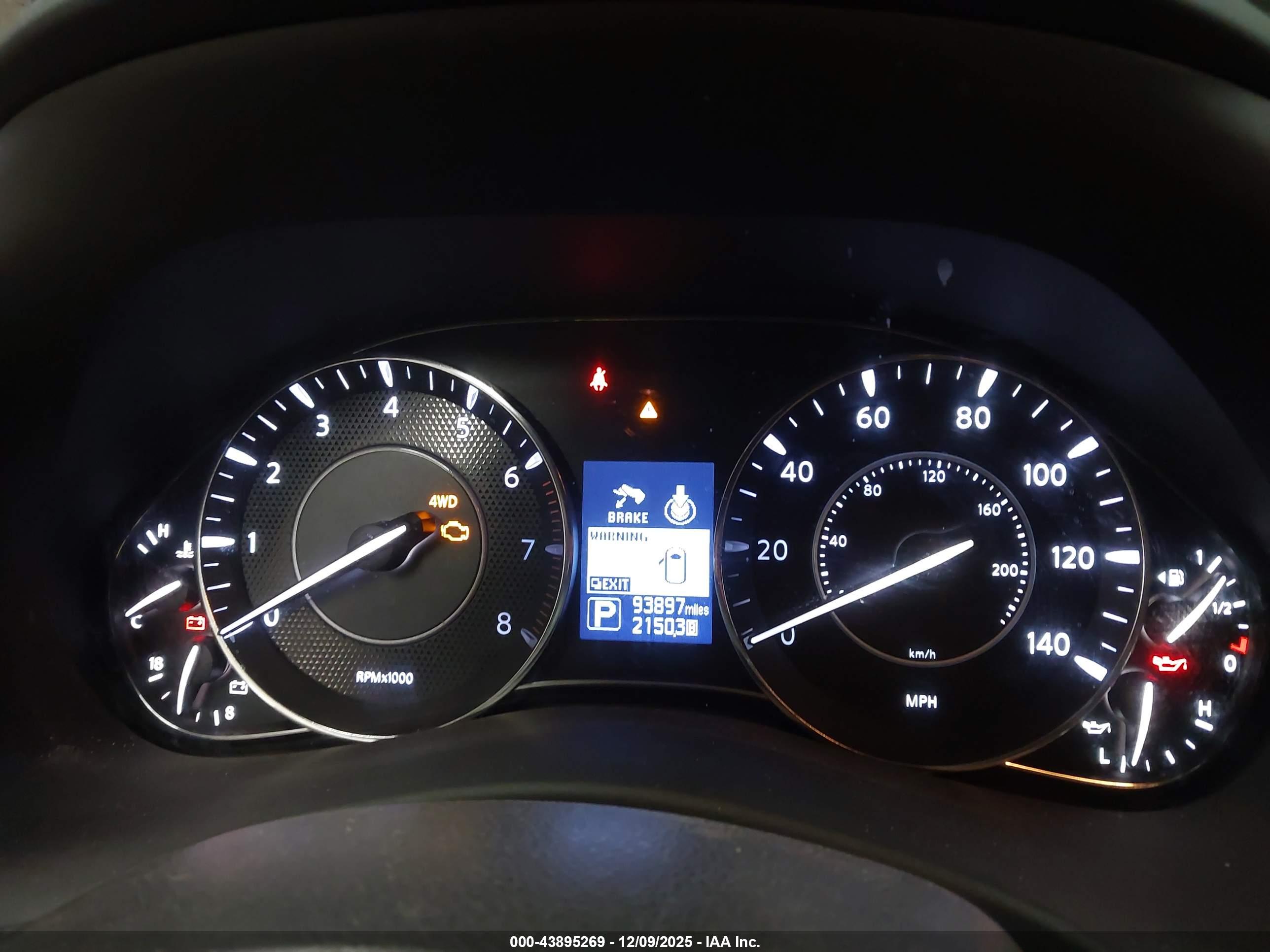 NISSAN ARMADA image 7
