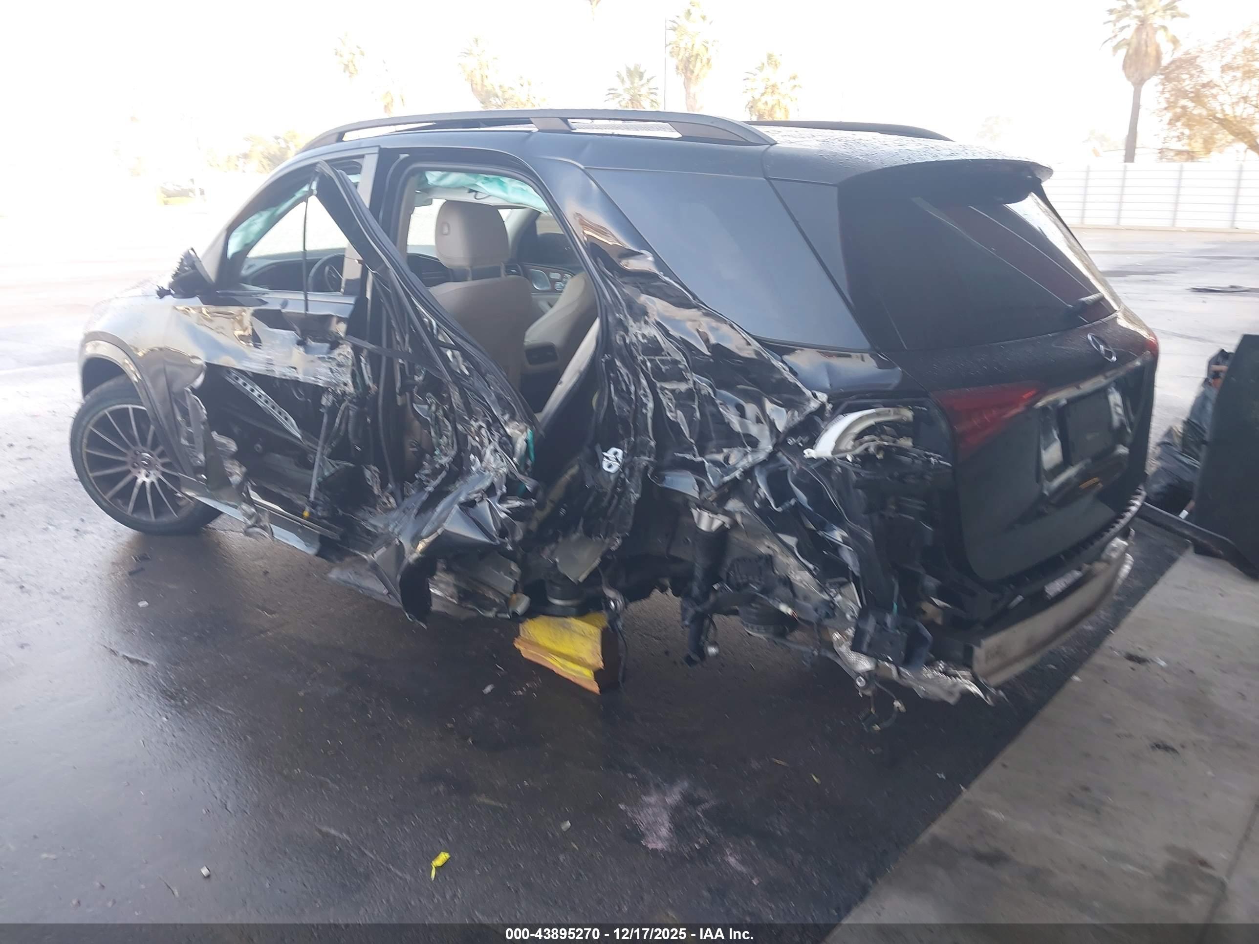 MERCEDES-BENZ GLE image 3