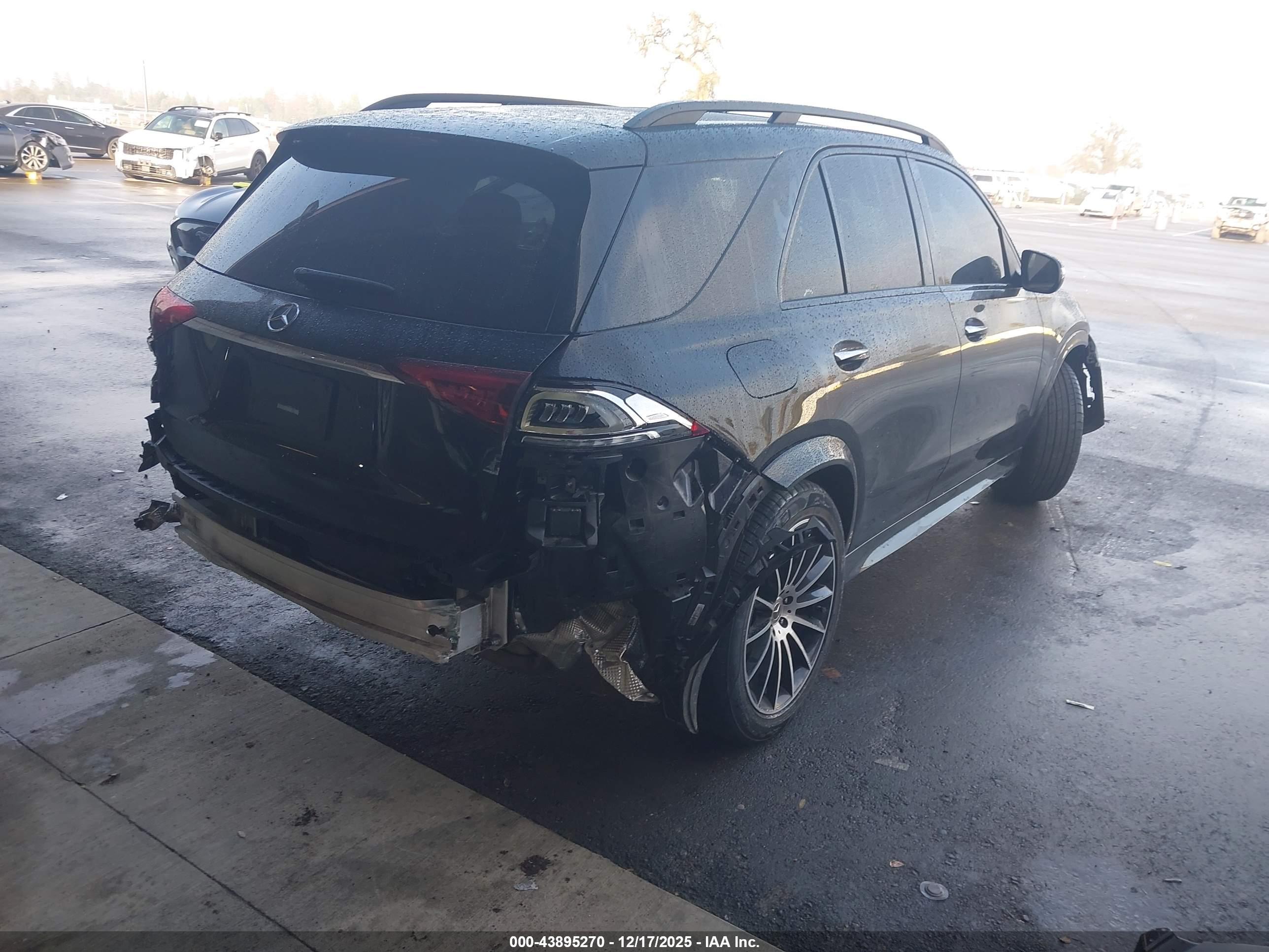 MERCEDES-BENZ GLE image 4