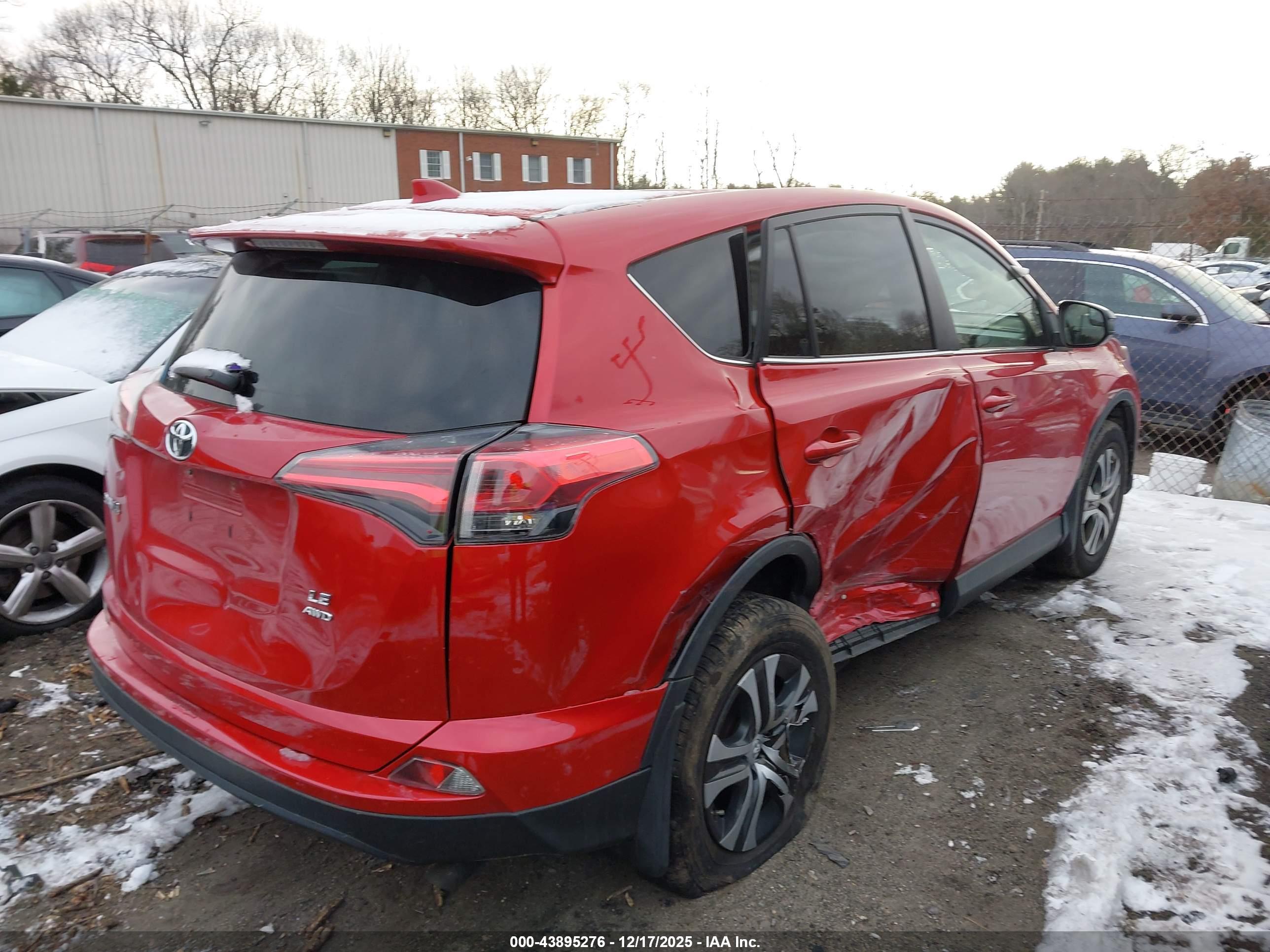 TOYOTA RAV4 image 4