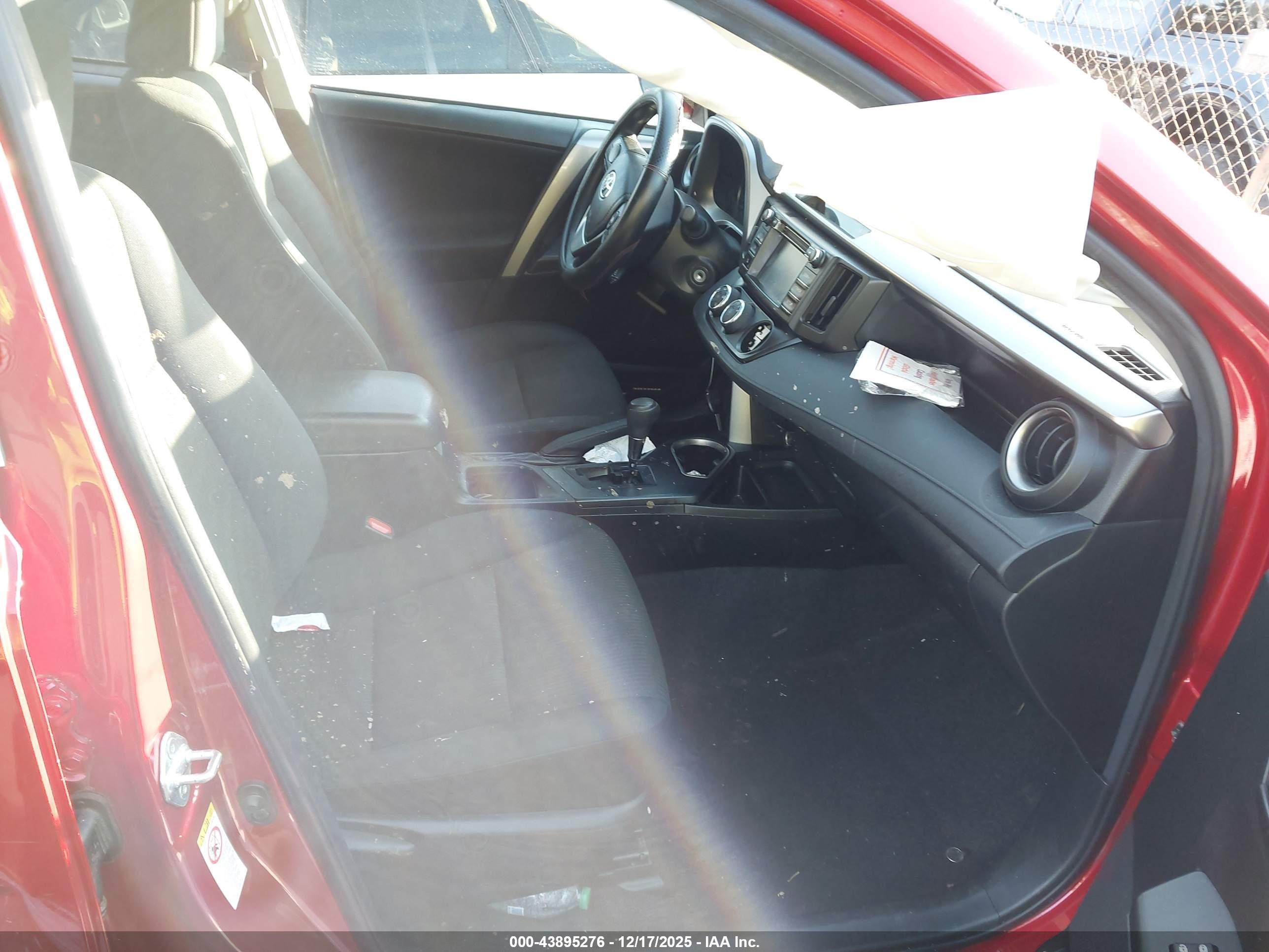 TOYOTA RAV4 image 5