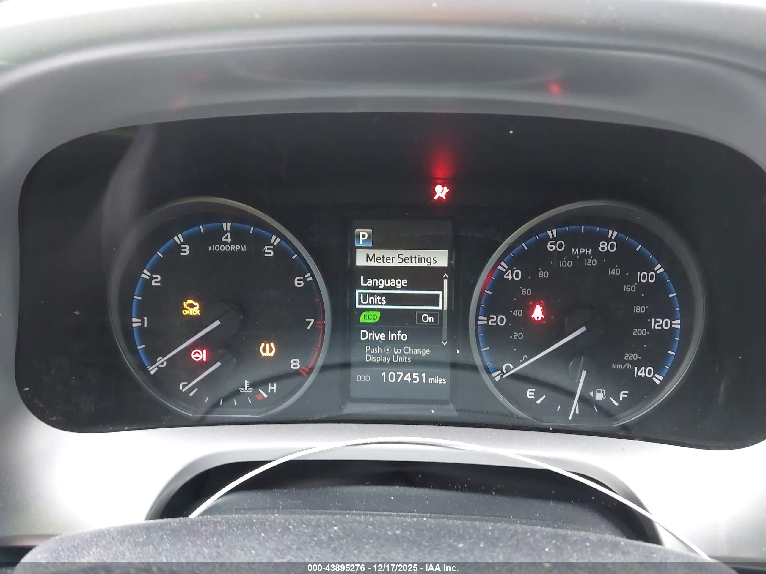 TOYOTA RAV4 image 7