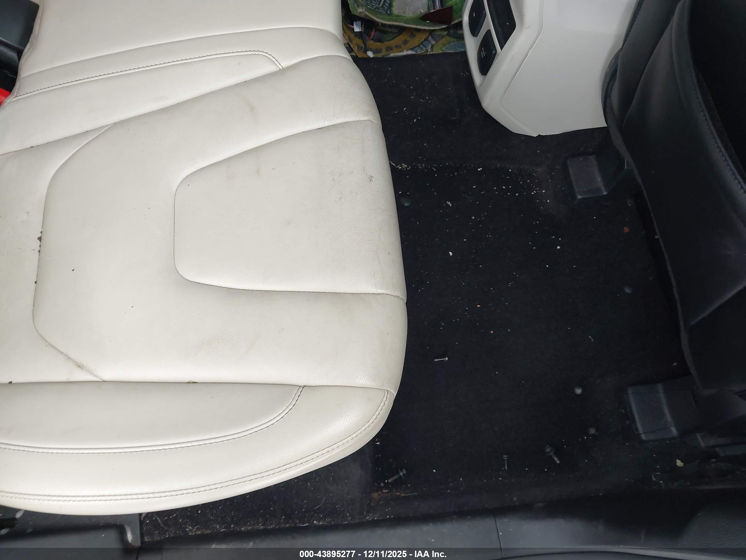 FORD EDGE image 8