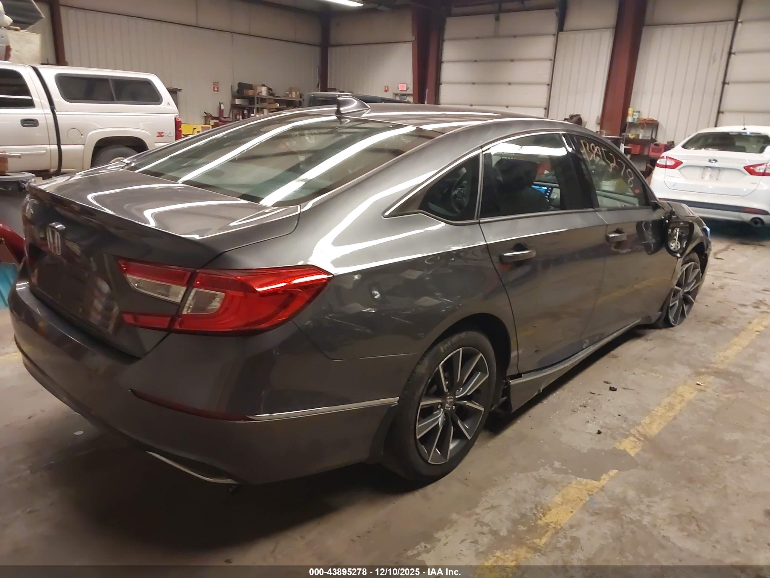 HONDA ACCORD image 4