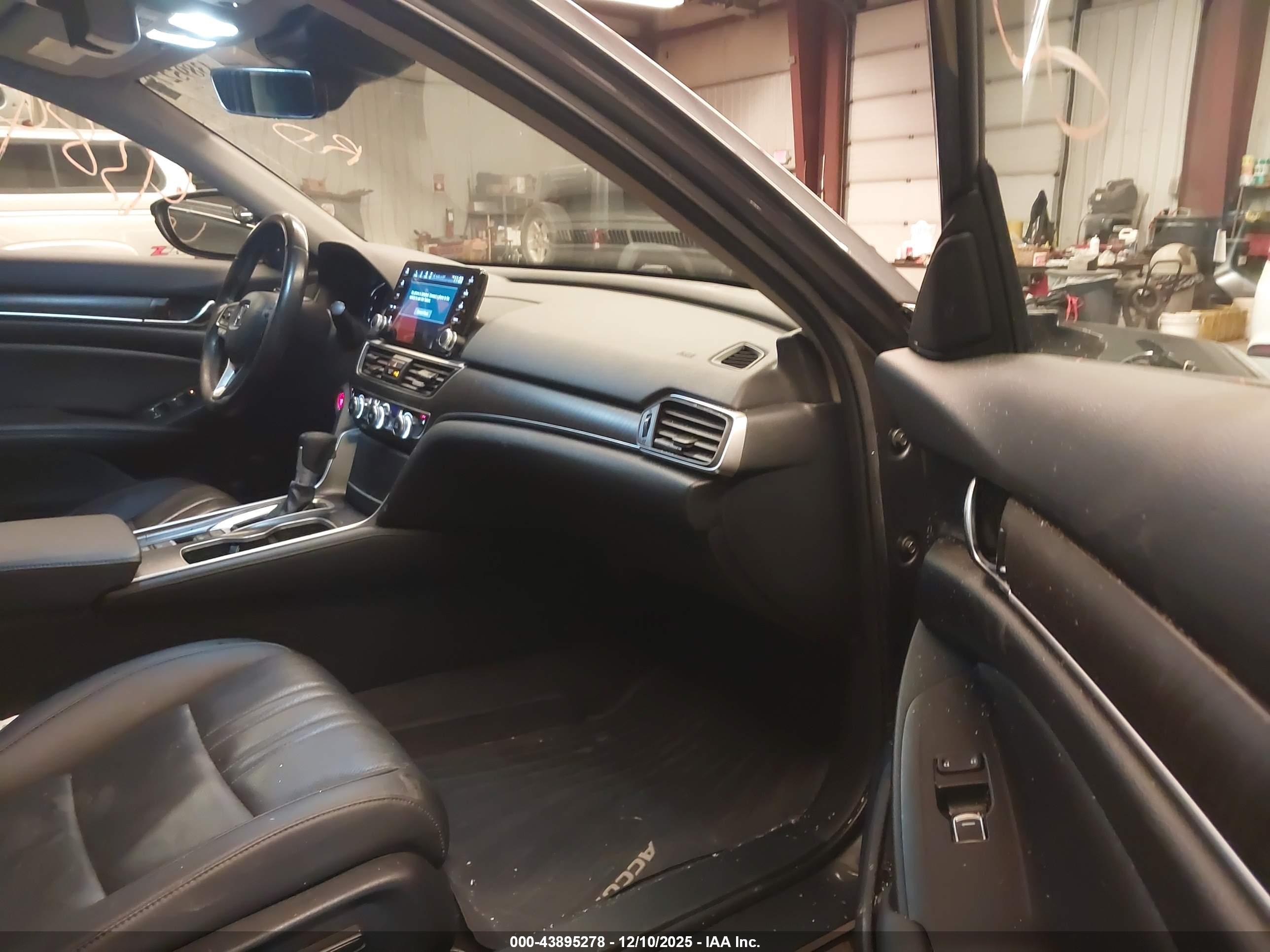 HONDA ACCORD image 5
