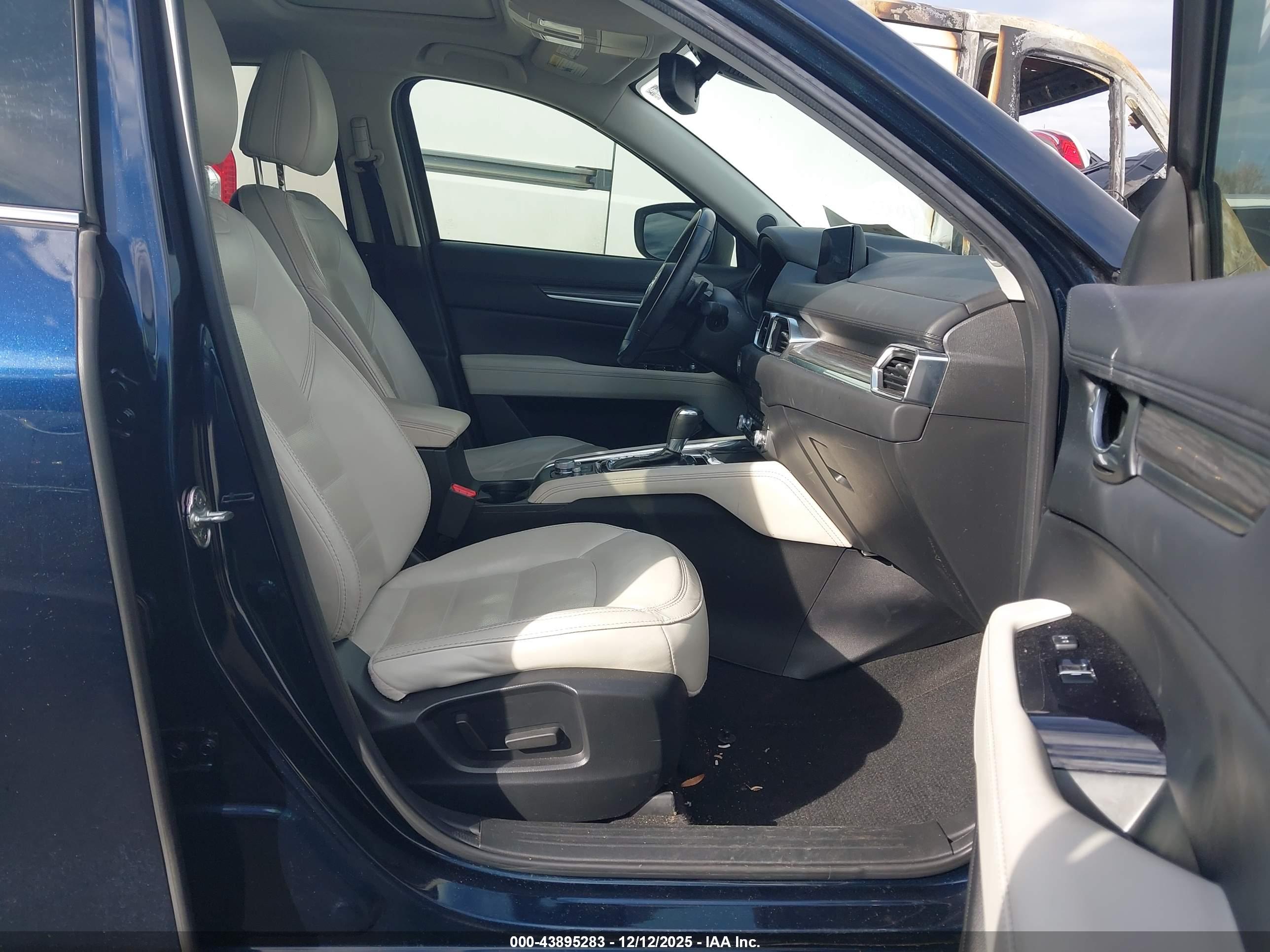 MAZDA CX-5 image 5