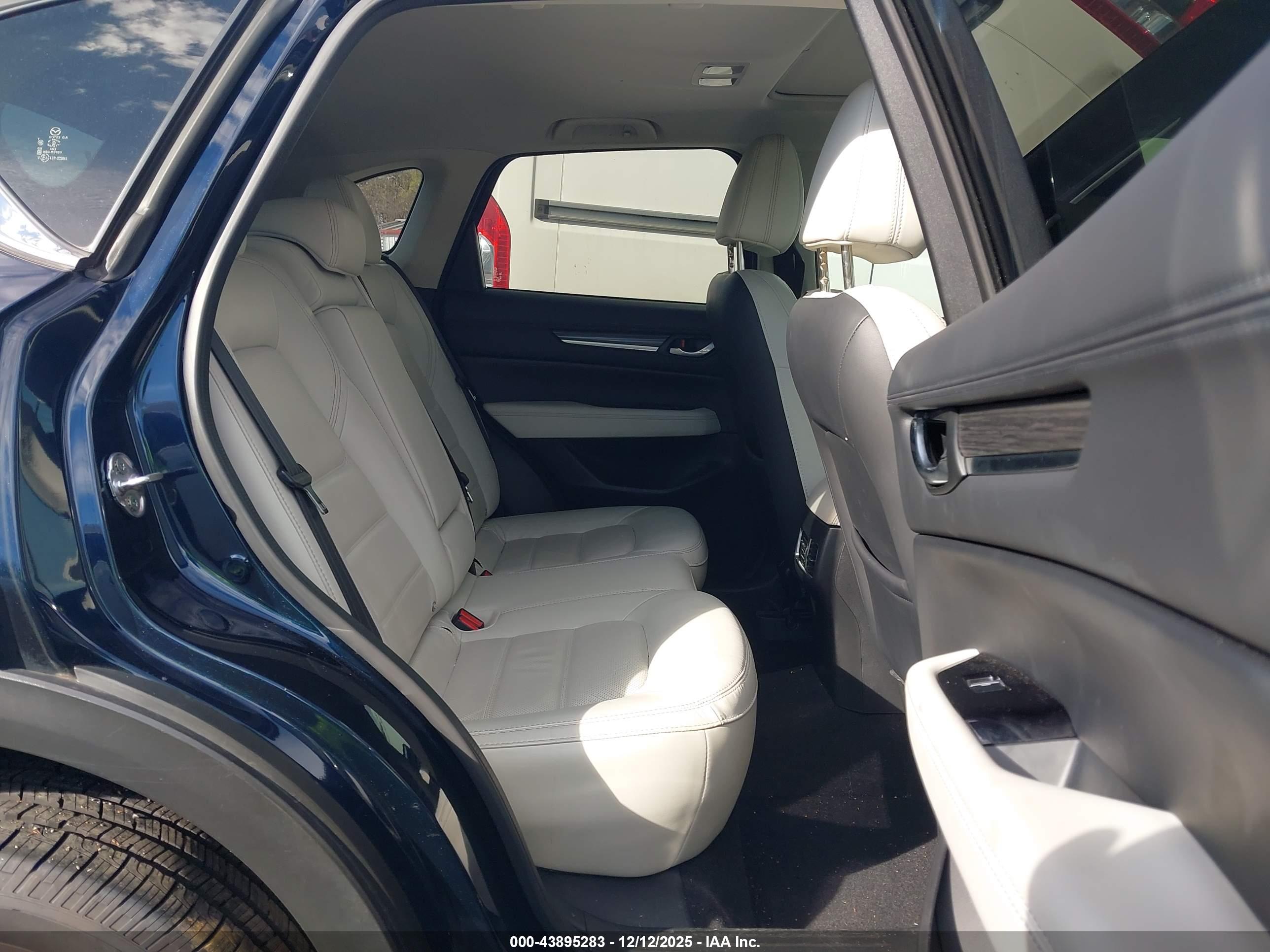 MAZDA CX-5 image 8