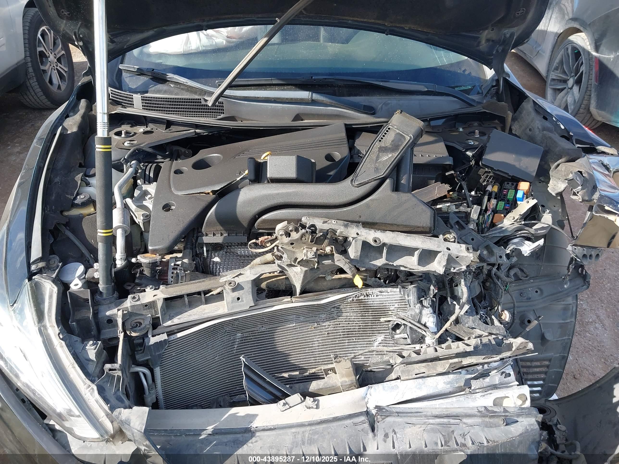 NISSAN ALTIMA image 10