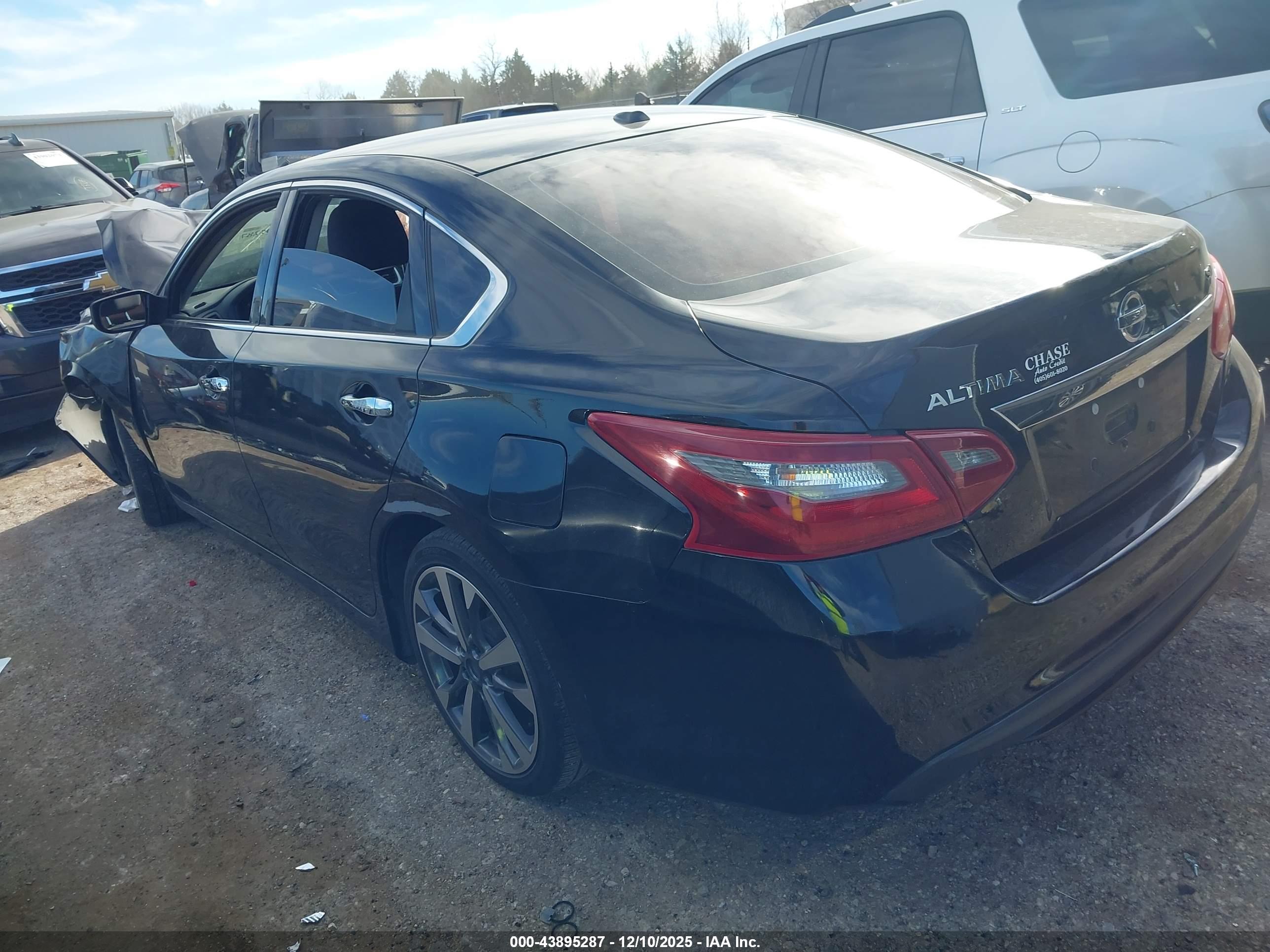 NISSAN ALTIMA image 3