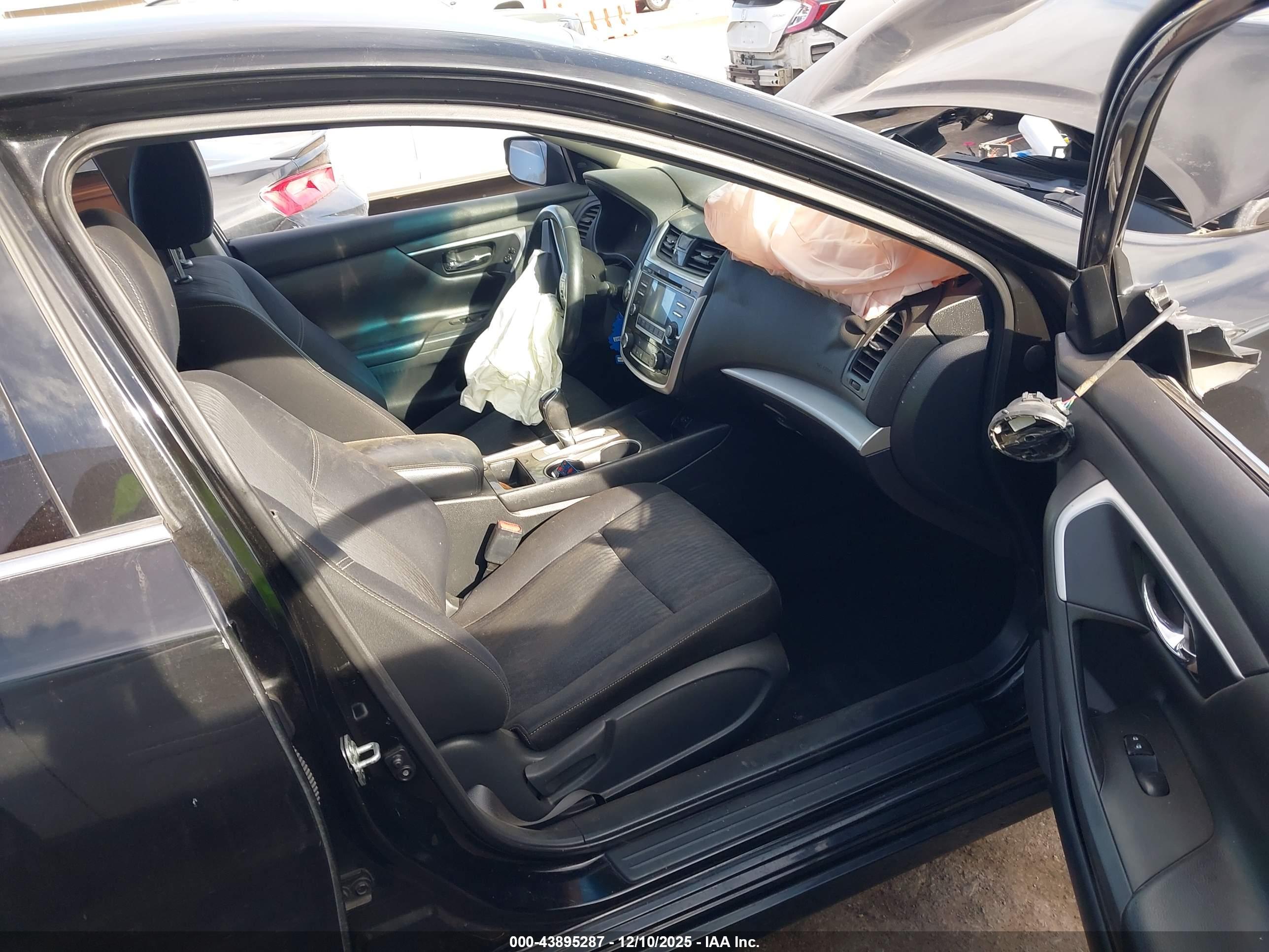 NISSAN ALTIMA image 5