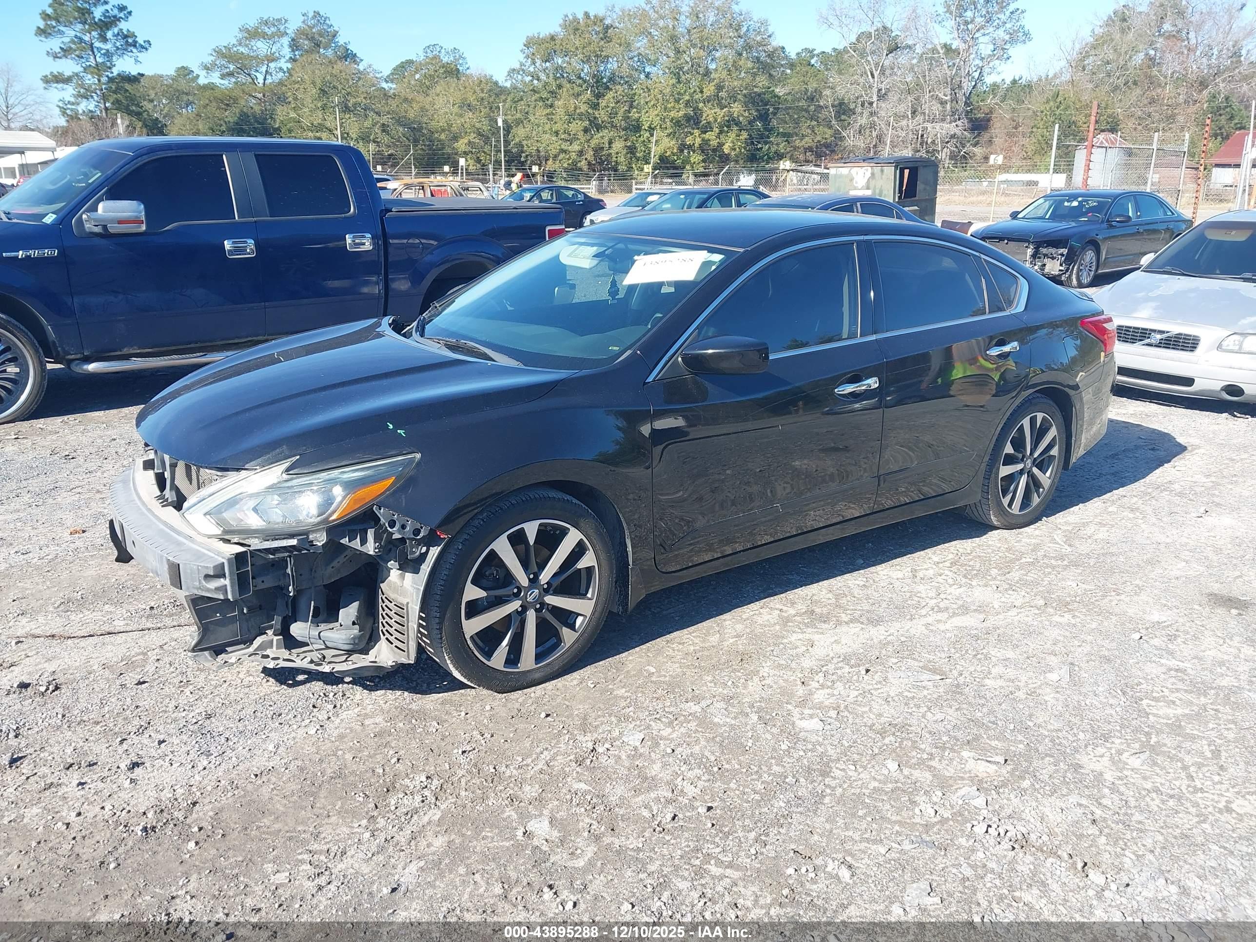 NISSAN ALTIMA image 2