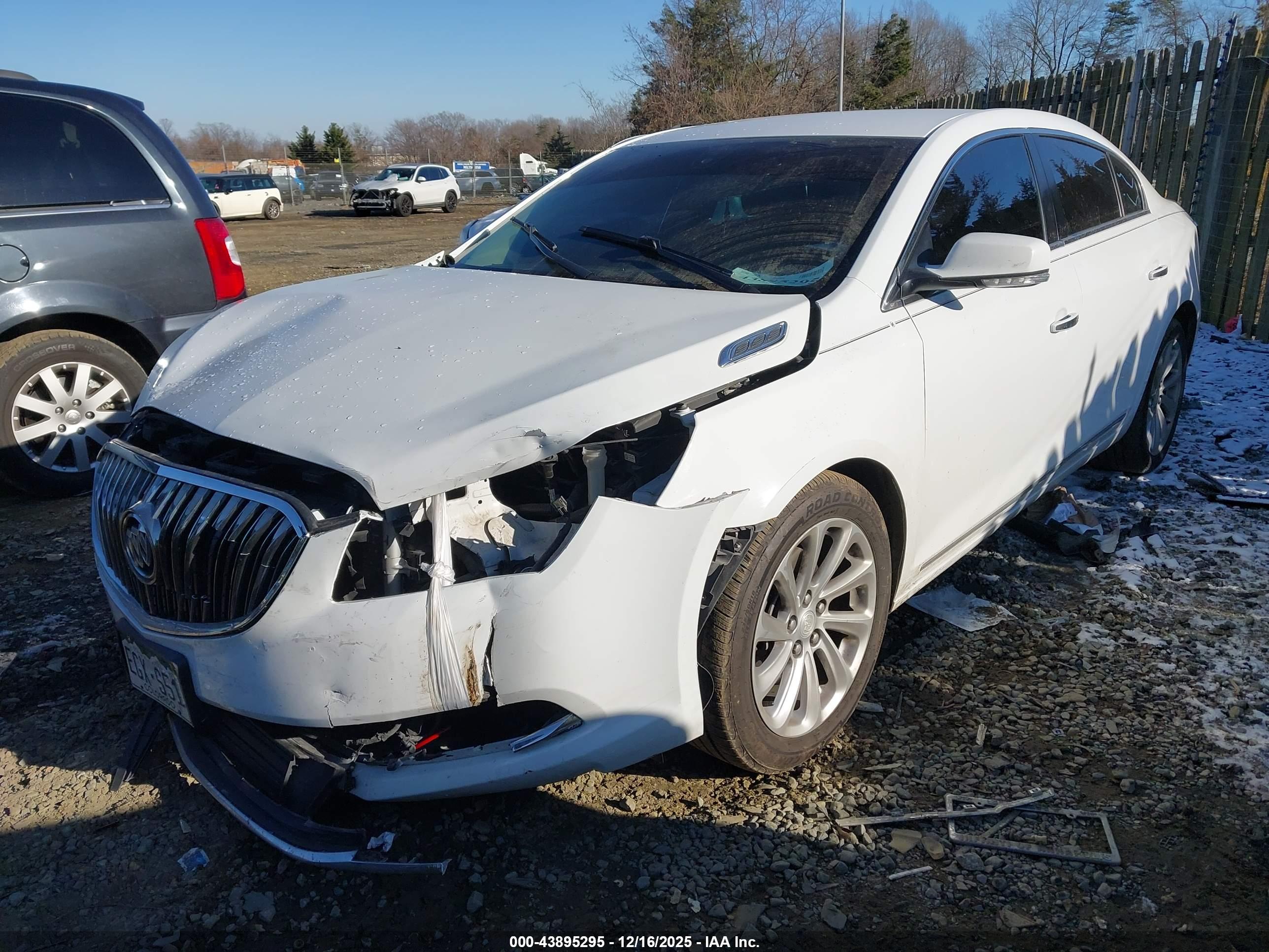 BUICK LACROSSE image 2