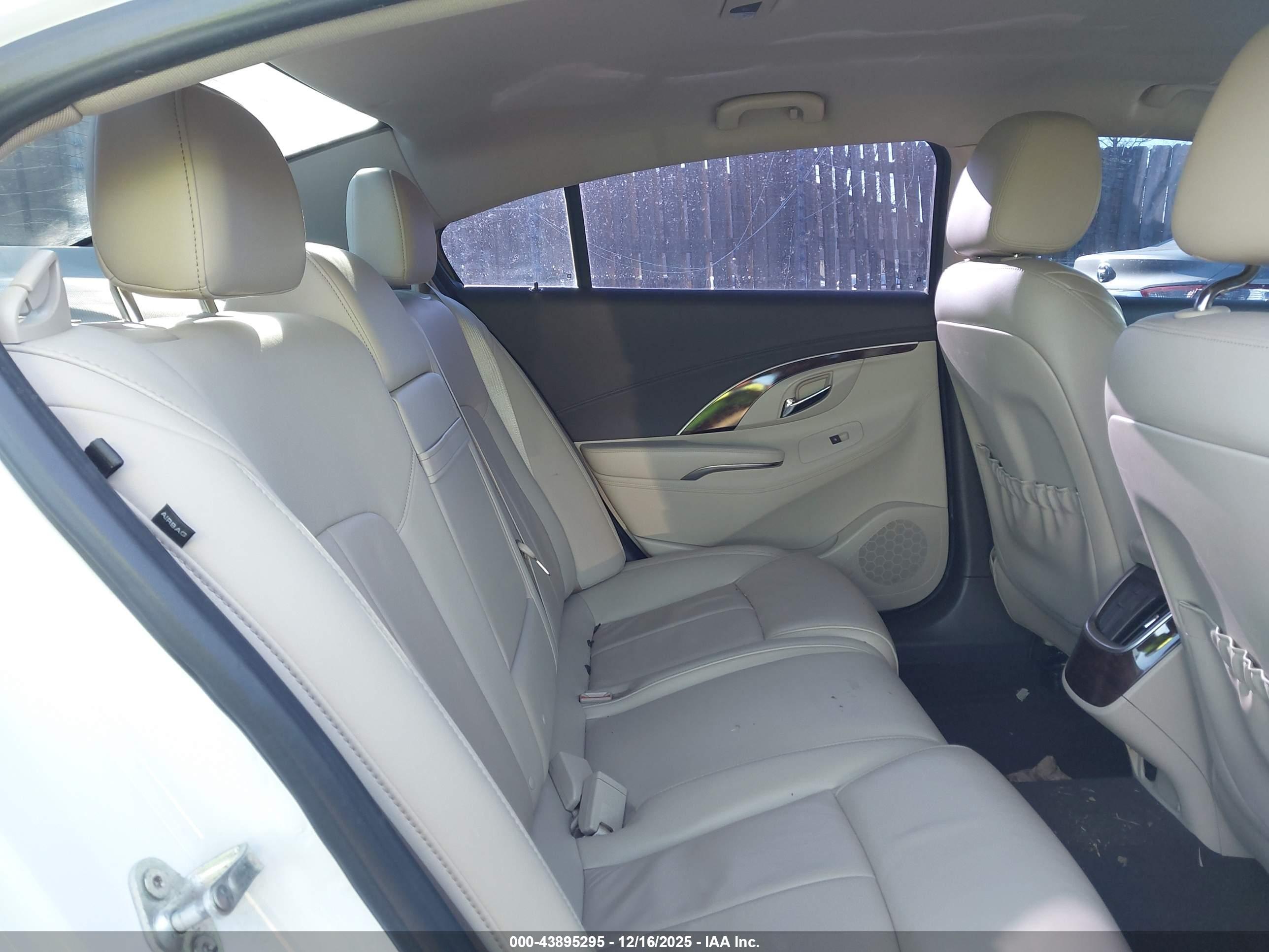 BUICK LACROSSE image 8