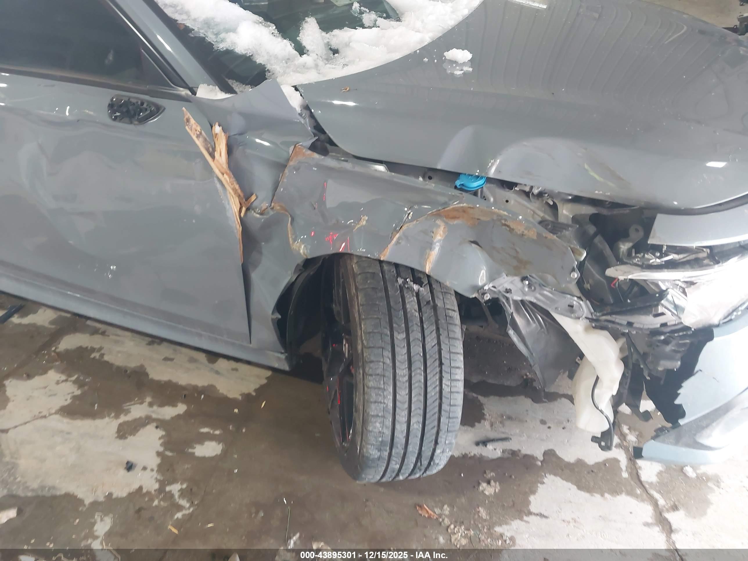 HONDA CIVIC image 6