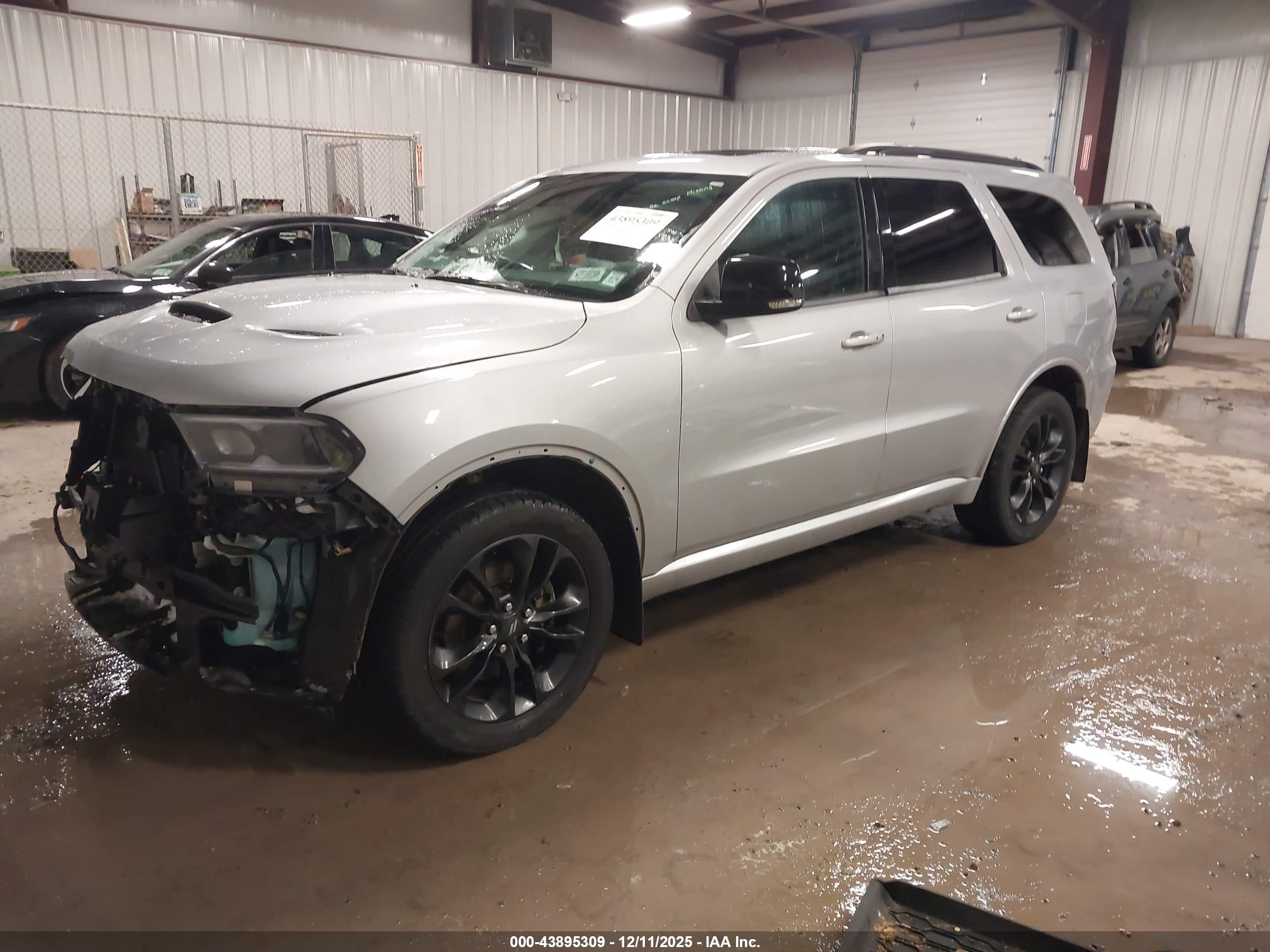 DODGE DURANGO image 2