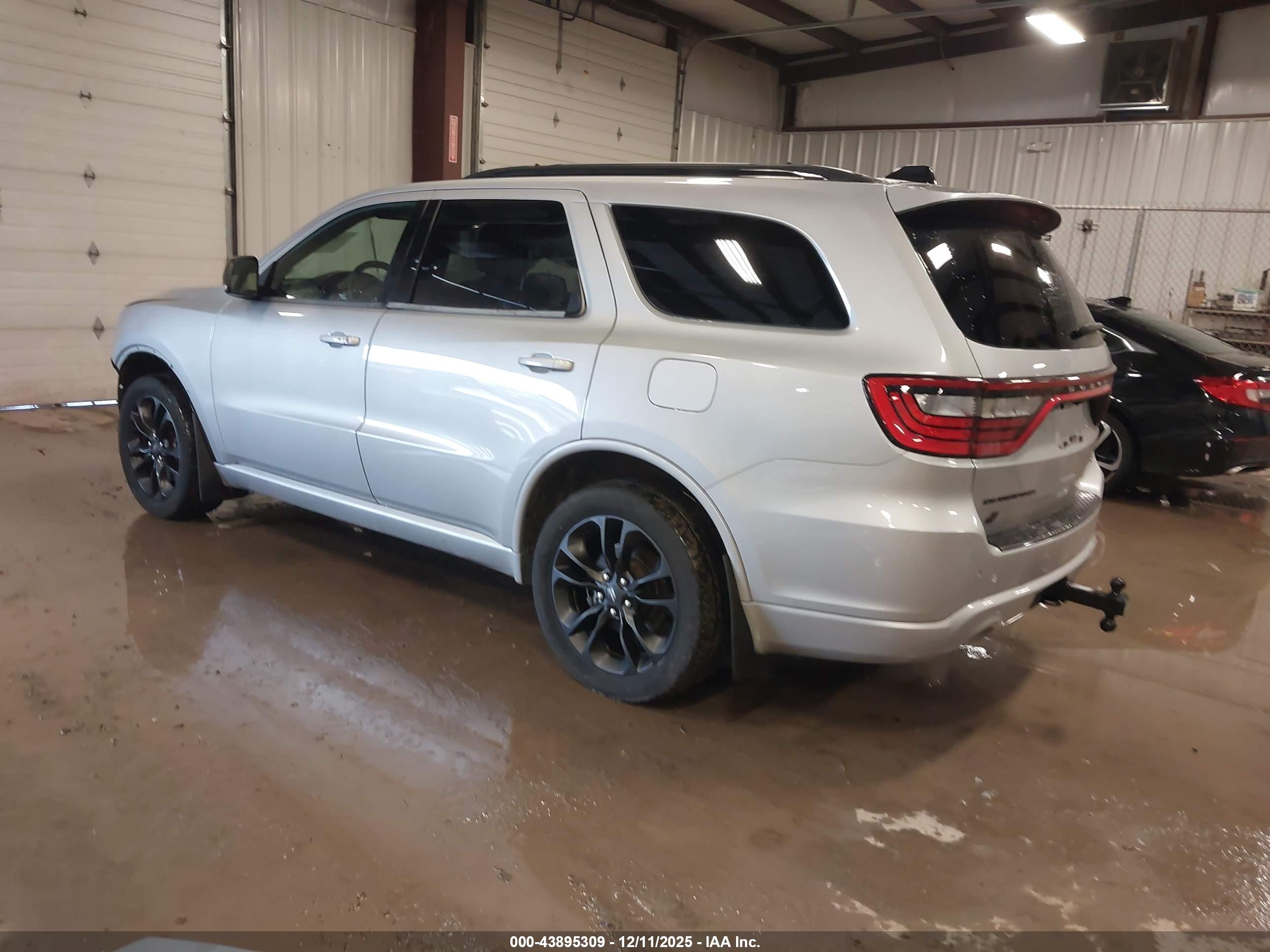 DODGE DURANGO image 3