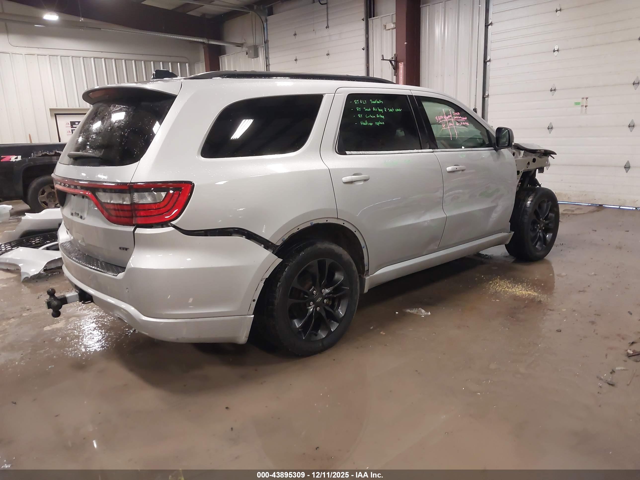 DODGE DURANGO image 4