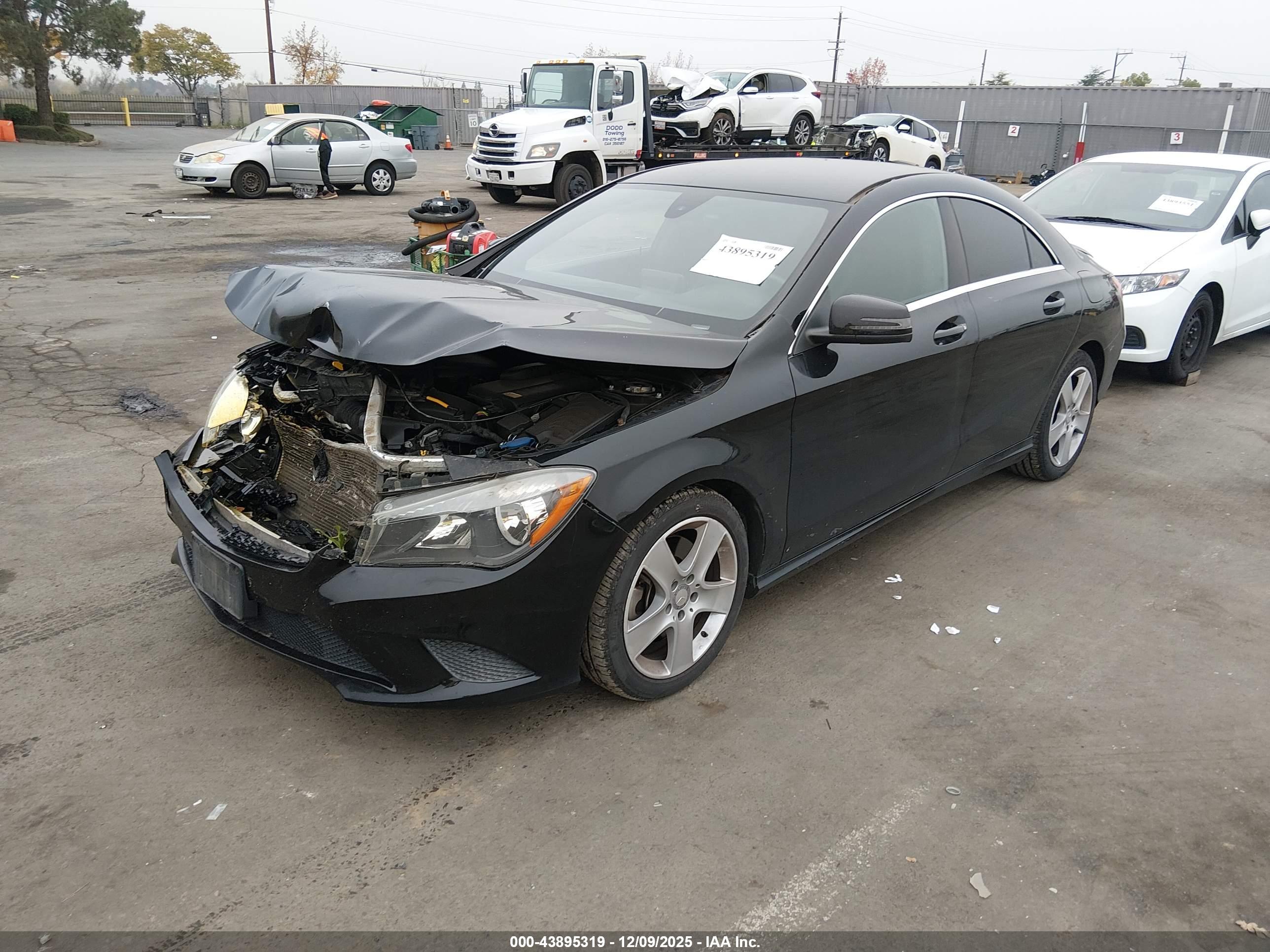 MERCEDES-BENZ CLA image 2