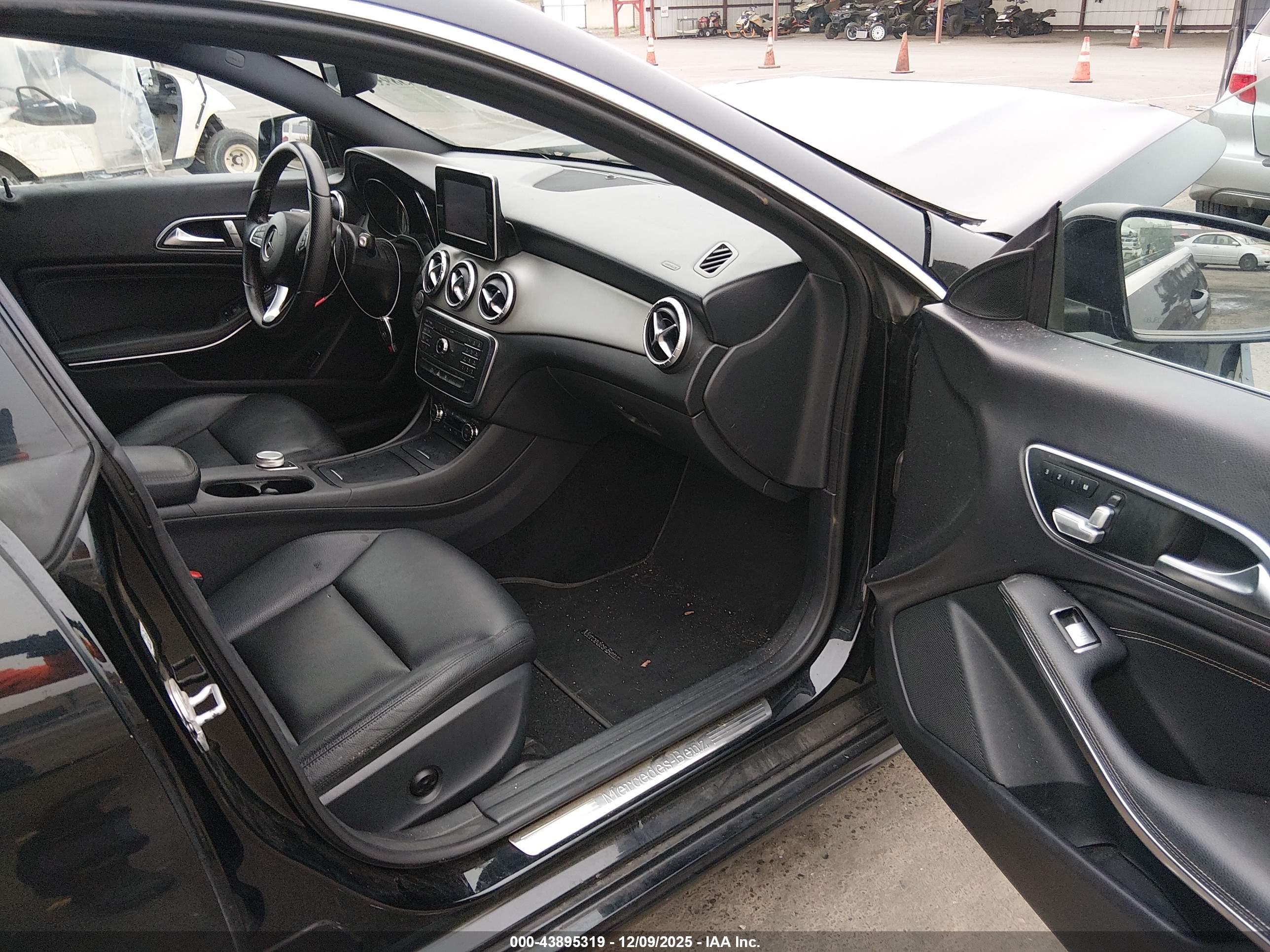 MERCEDES-BENZ CLA image 5