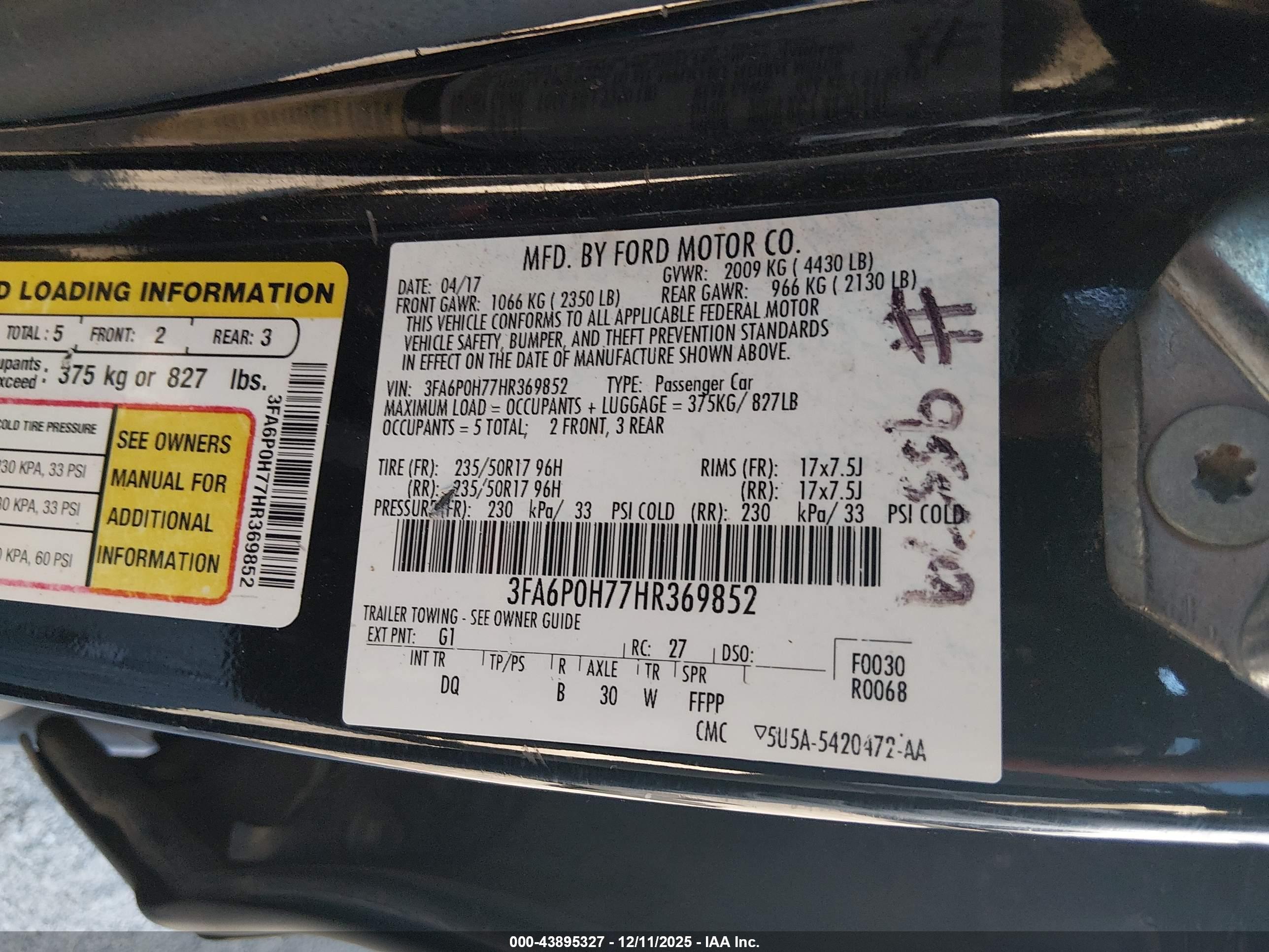 FORD FUSION image 9