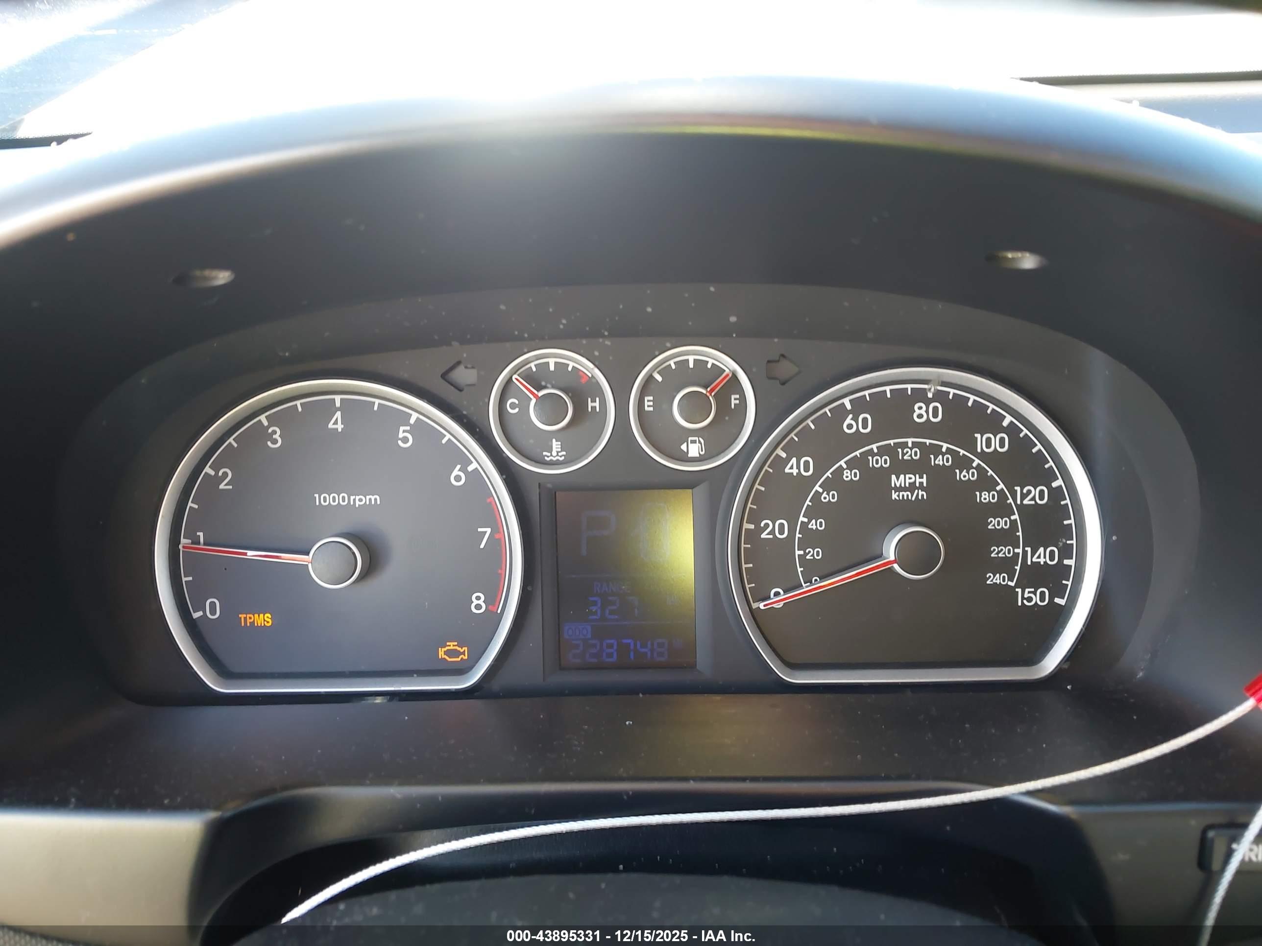 HYUNDAI ELANTRA image 7