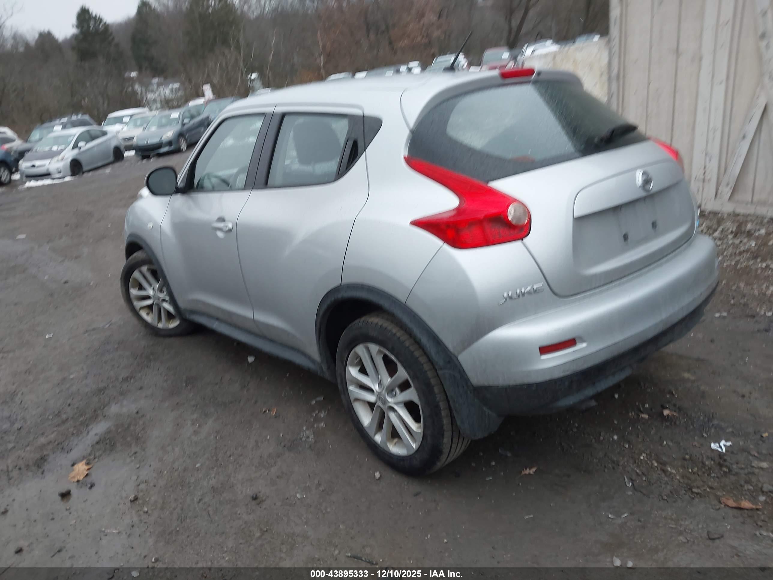 NISSAN JUKE image 3