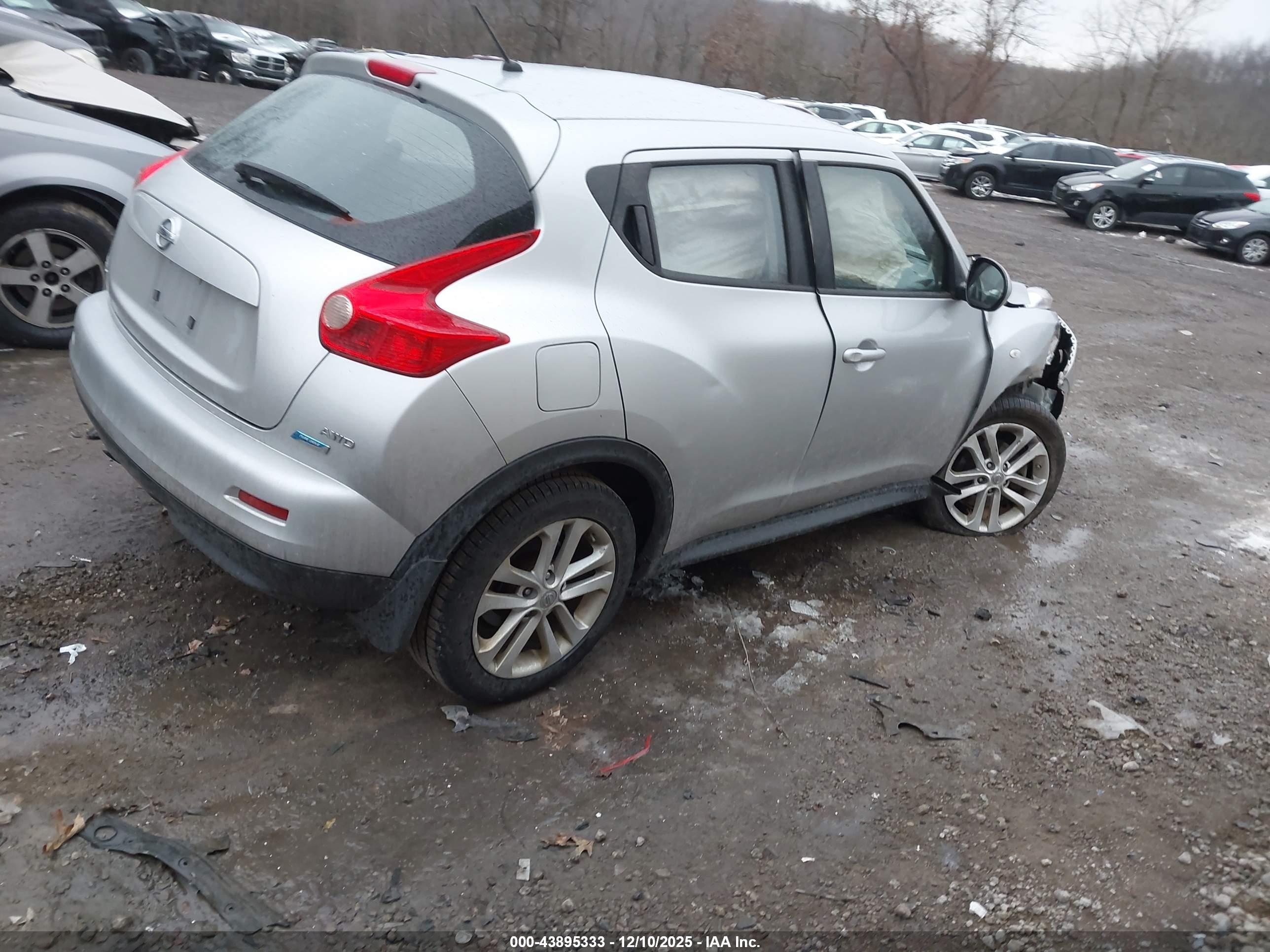 NISSAN JUKE image 4