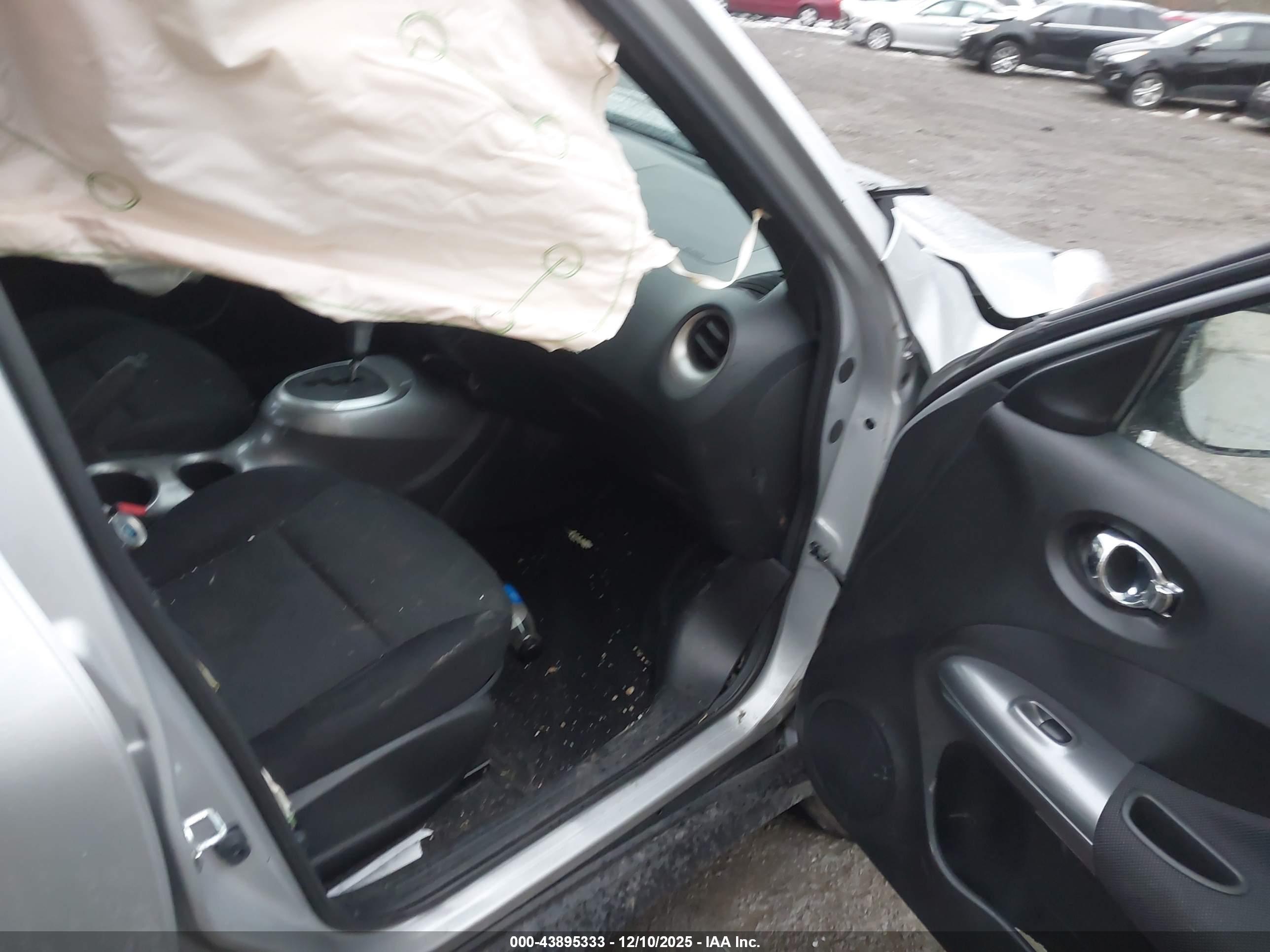 NISSAN JUKE image 5