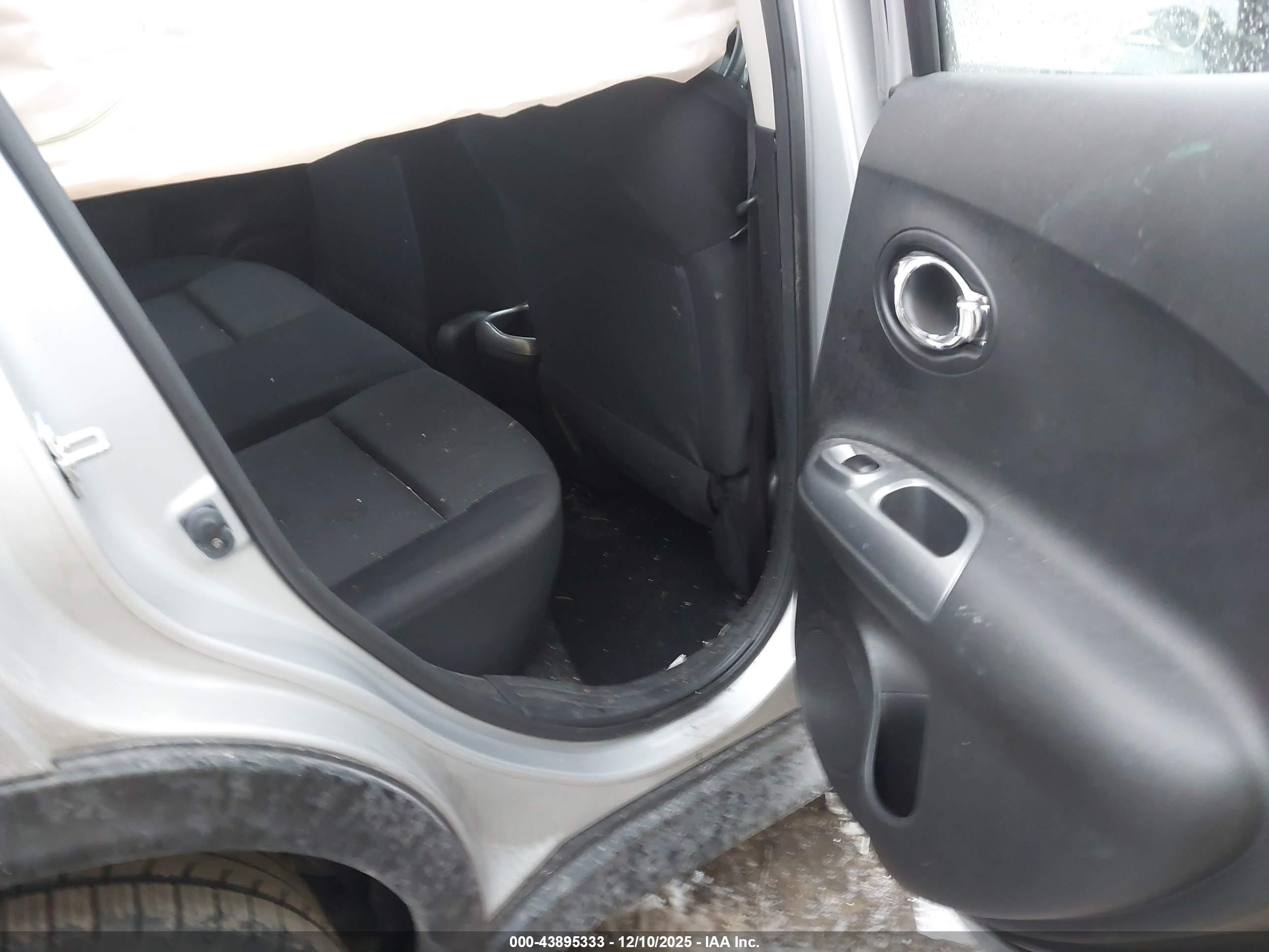 NISSAN JUKE image 8