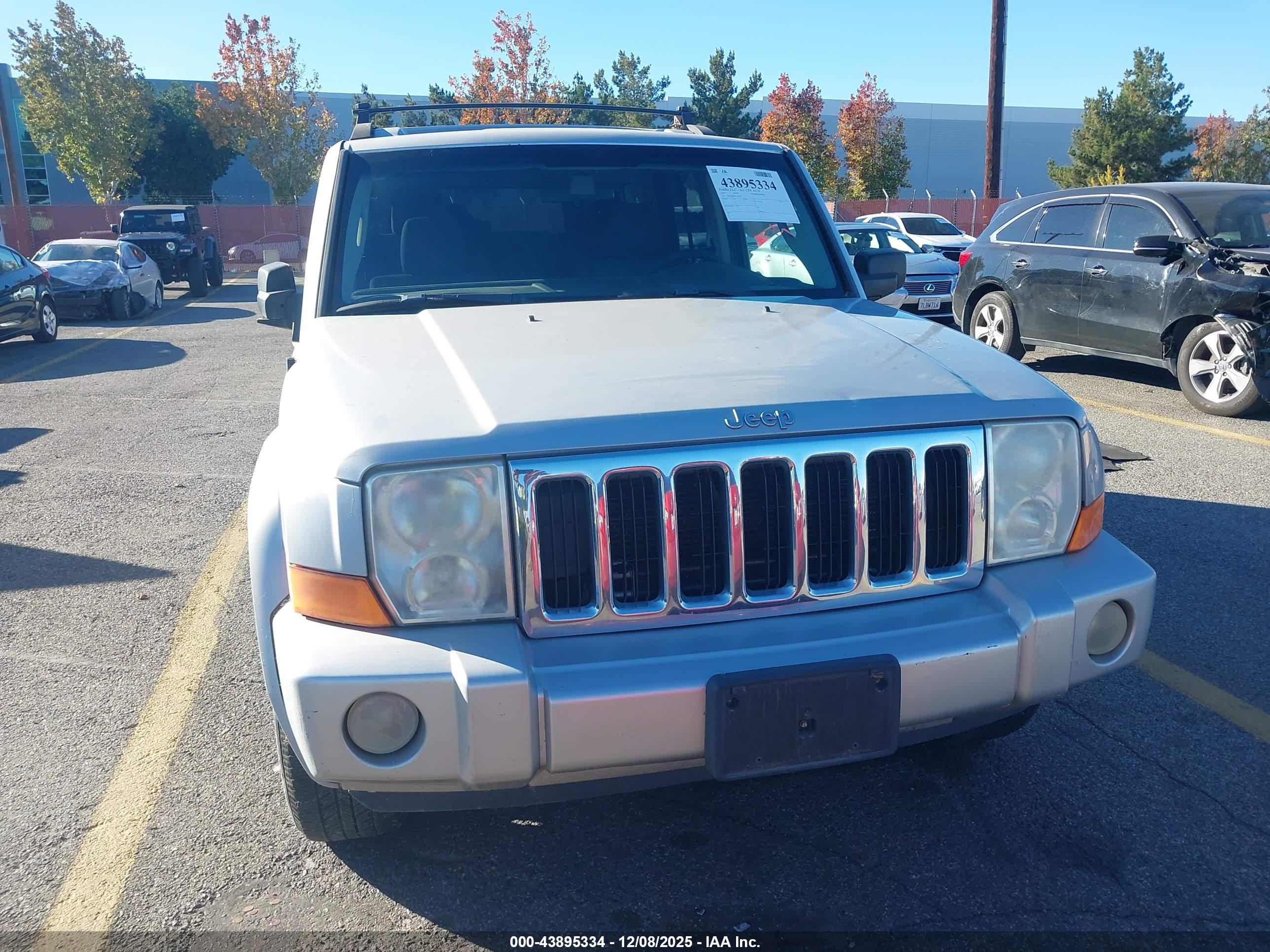 JEEP COMMANDER image 6