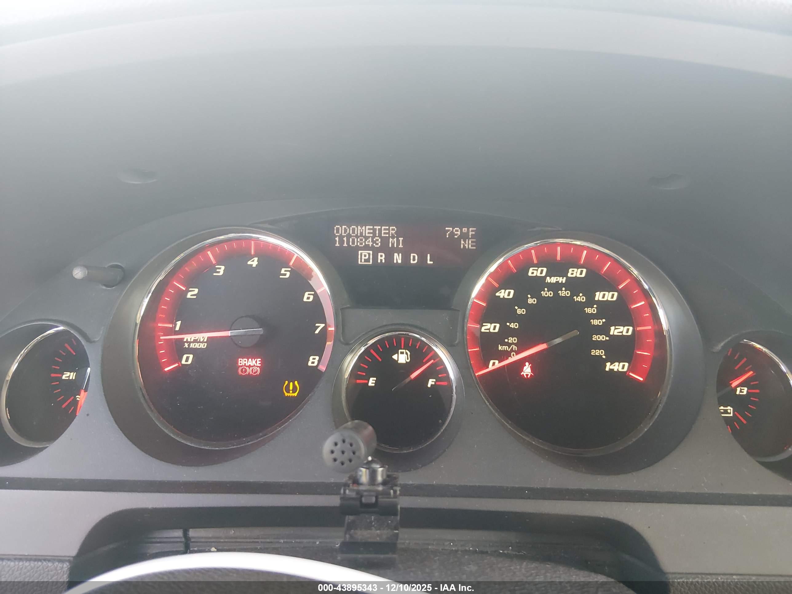 GMC ACADIA image 7