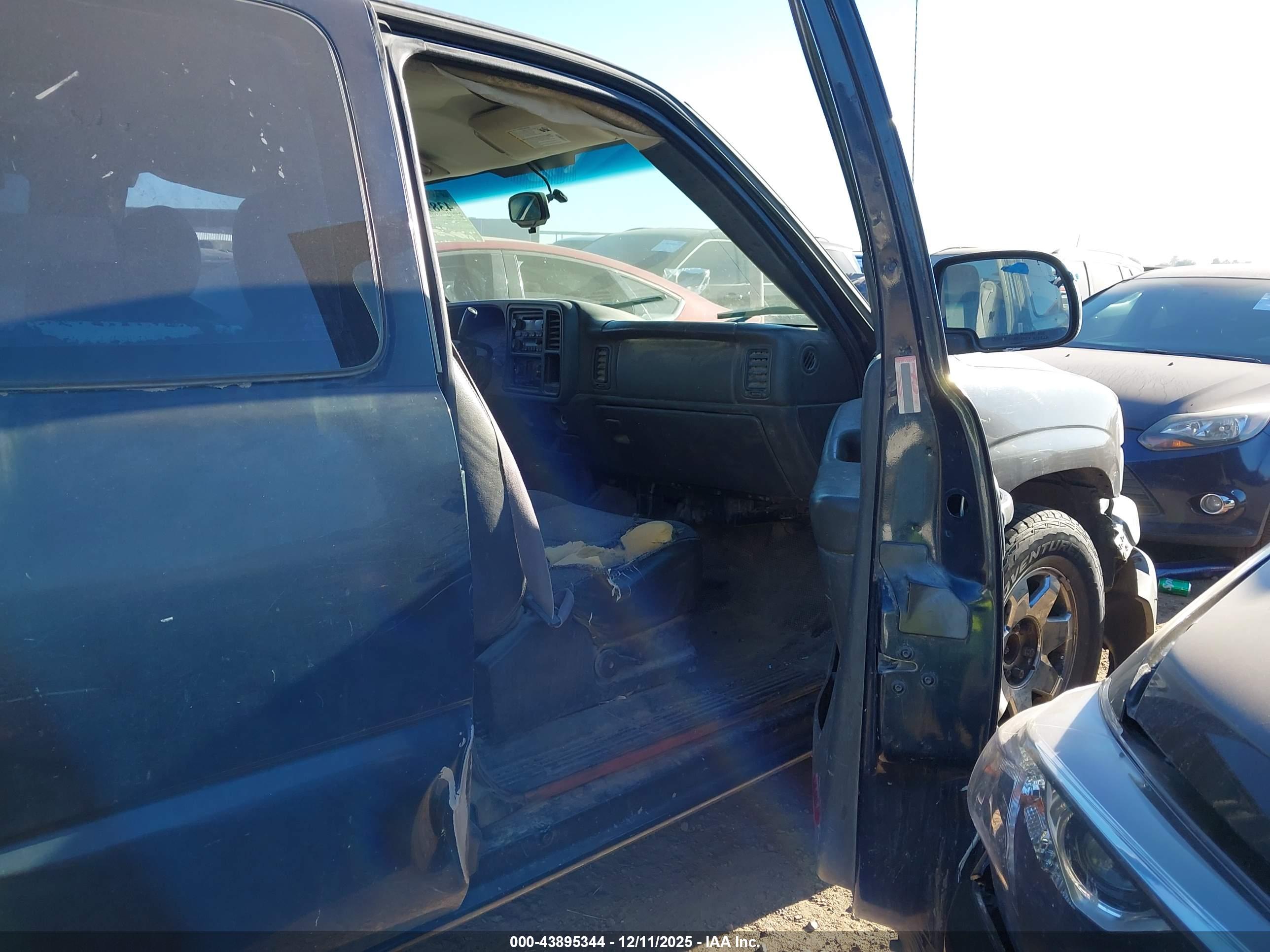 GMC SIERRA image 5