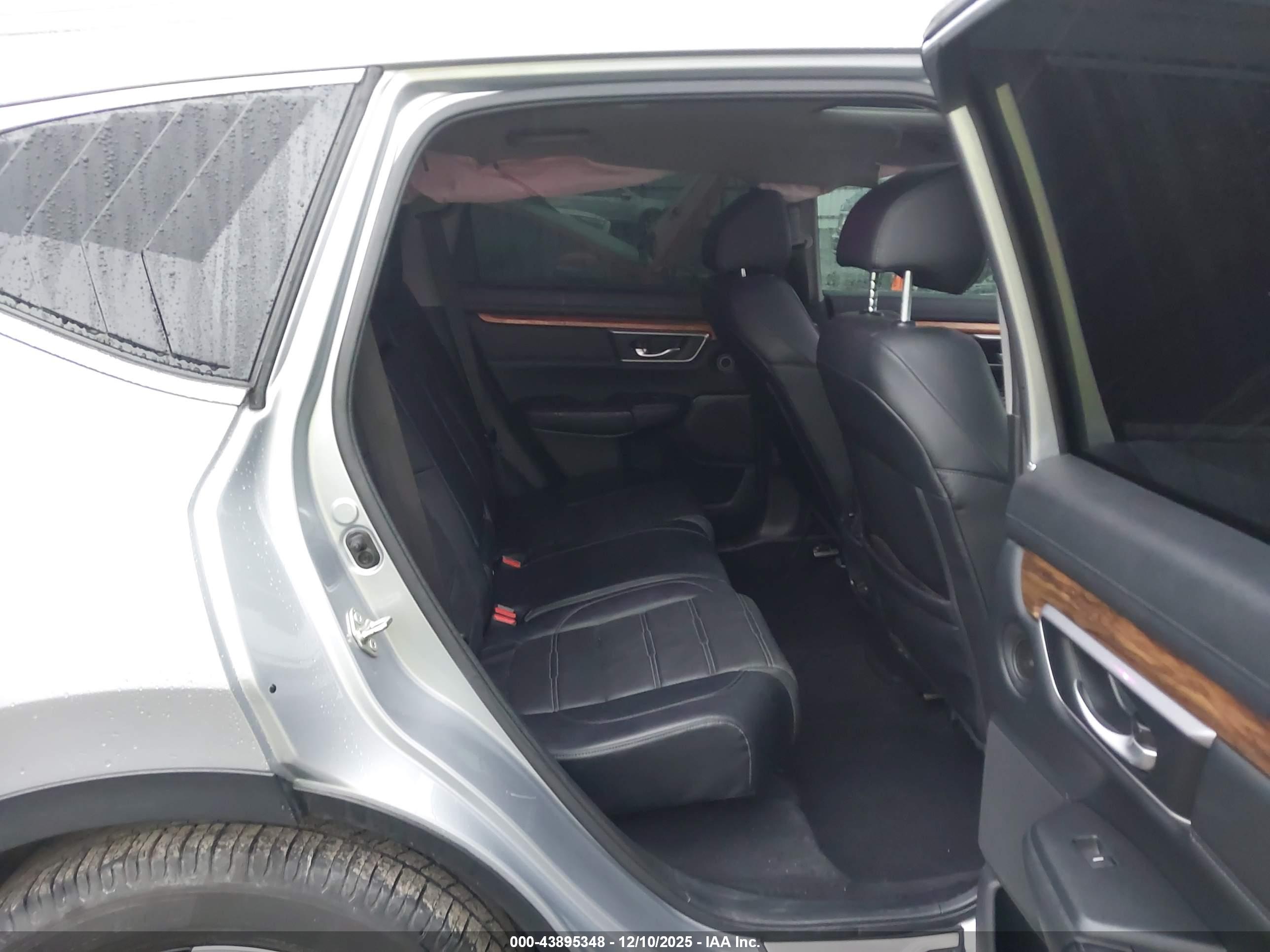 HONDA CR-V image 8