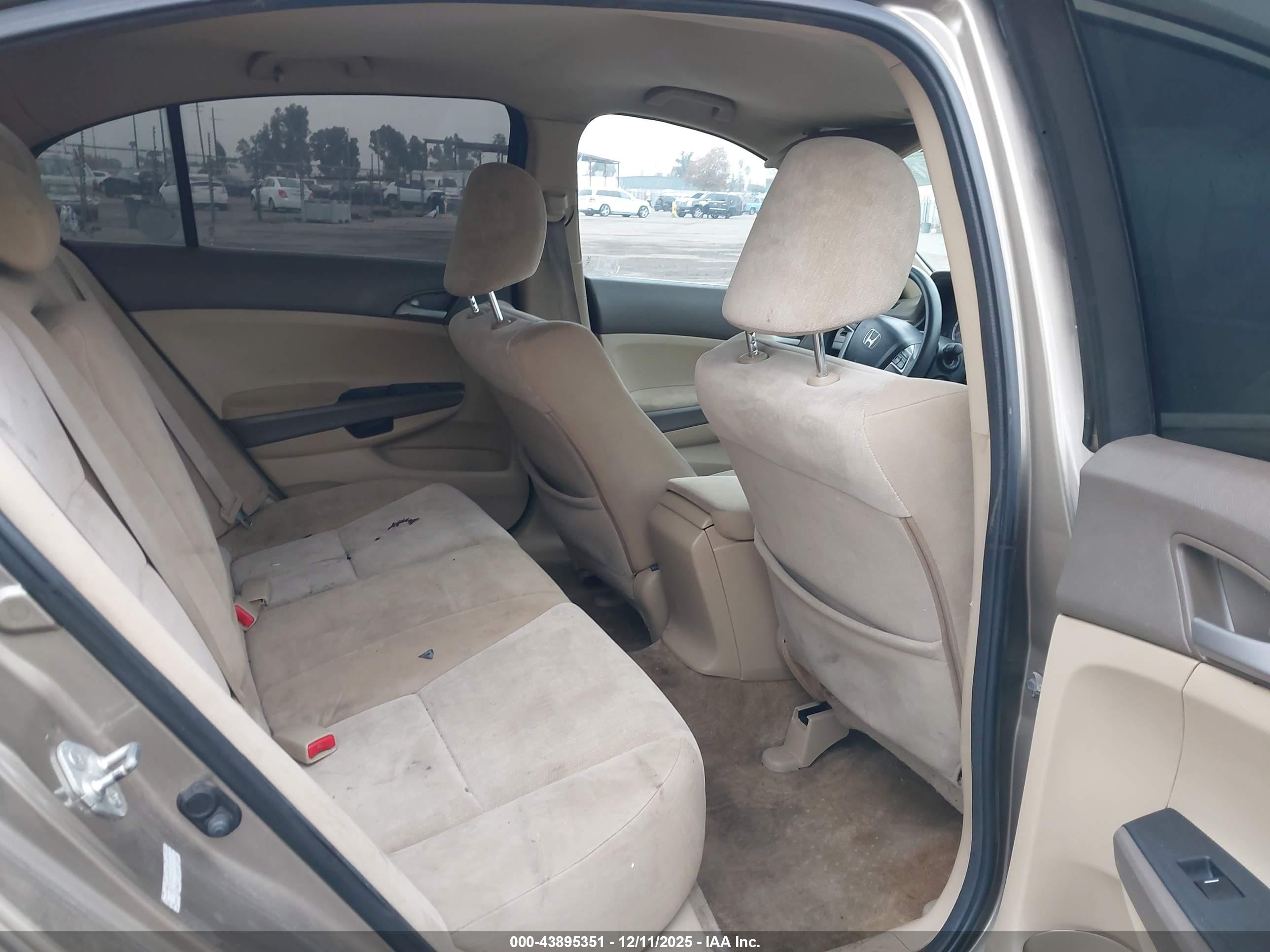 HONDA ACCORD image 8