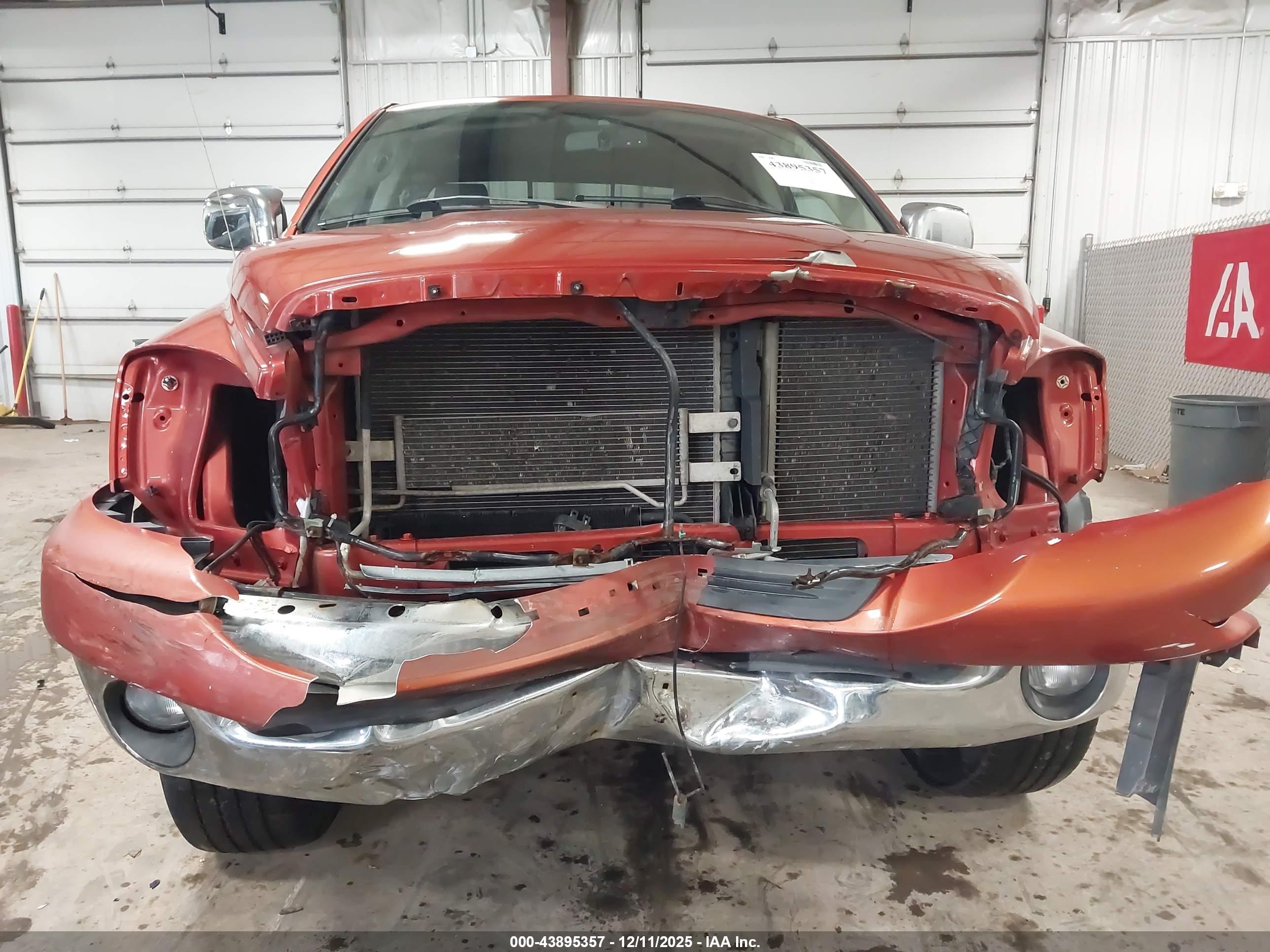 DODGE RAM image 6