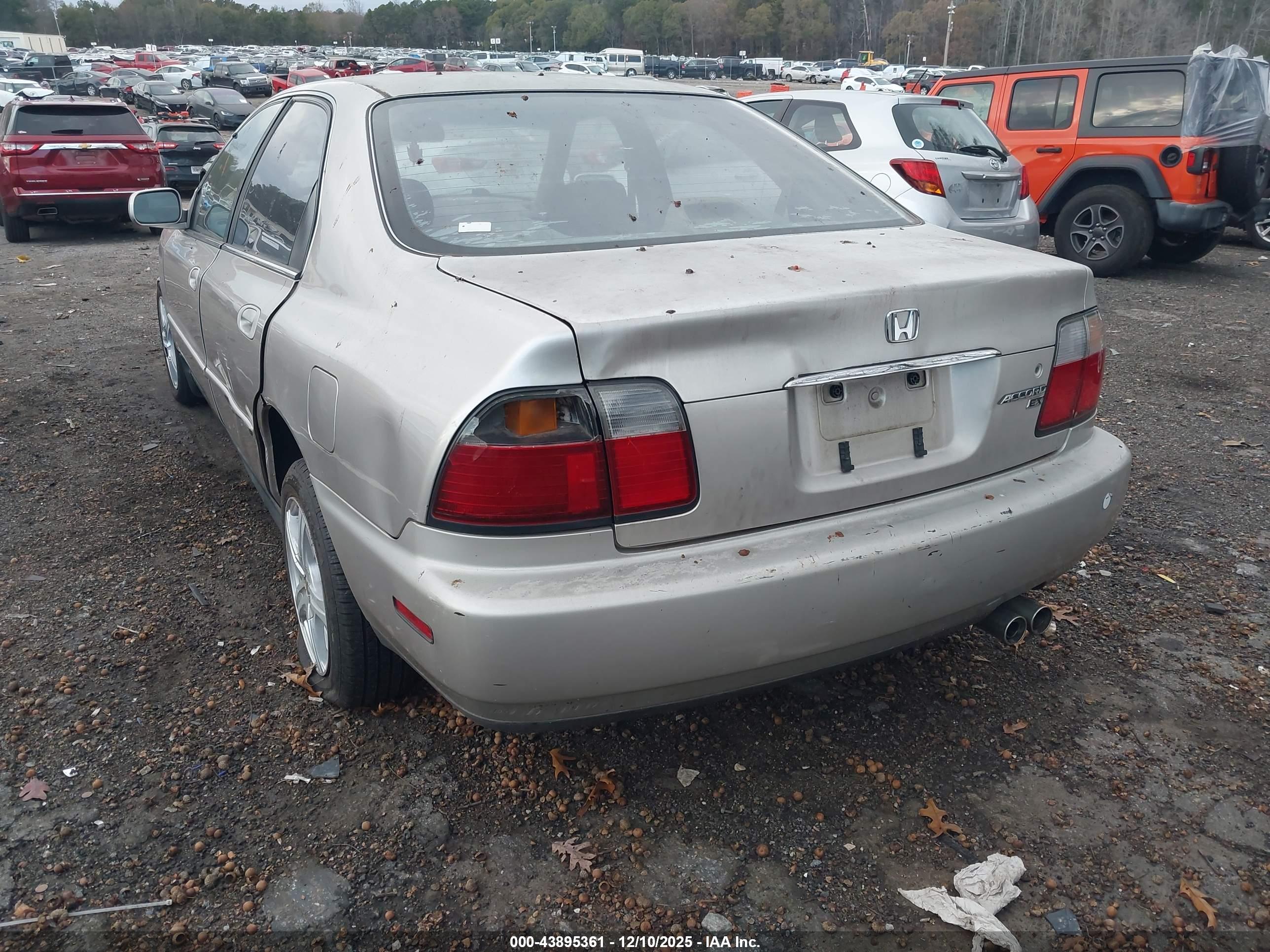 HONDA ACCORD image 3