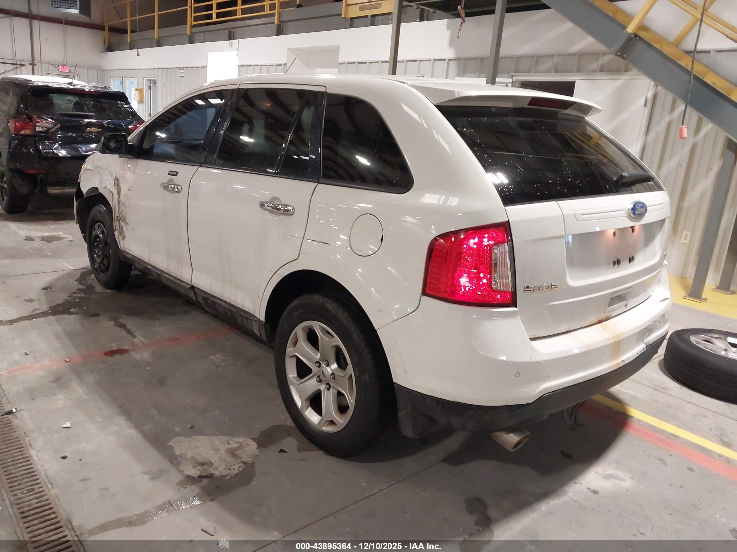FORD EDGE image 3