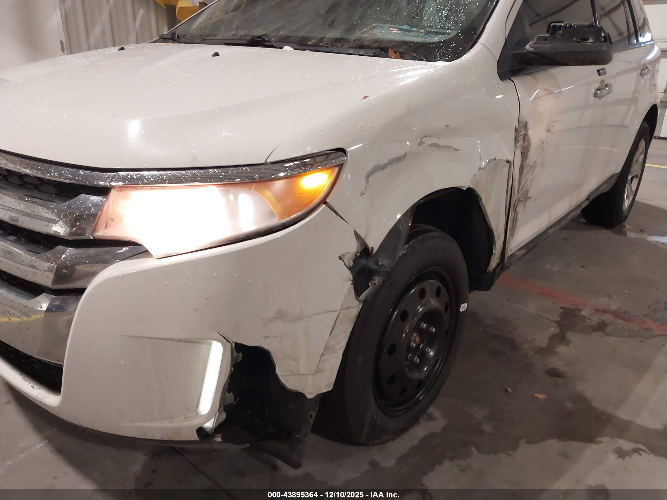 FORD EDGE image 6