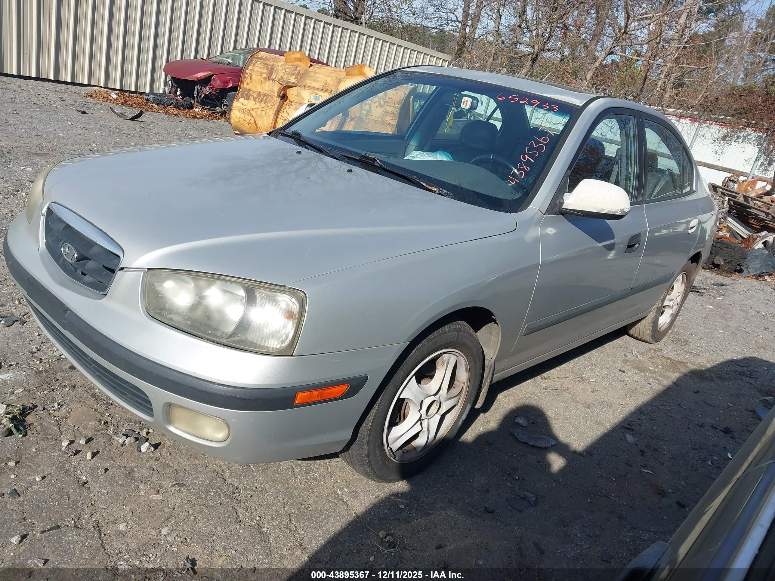 HYUNDAI ELANTRA image 2