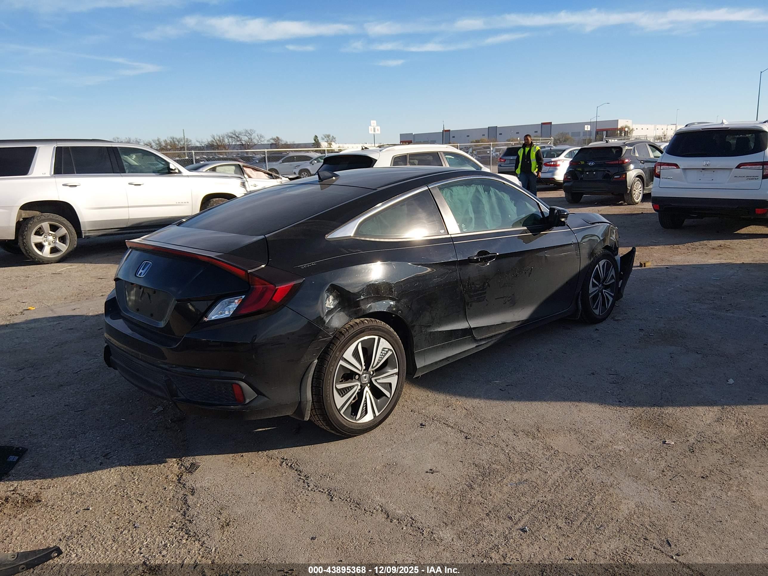 HONDA CIVIC image 4
