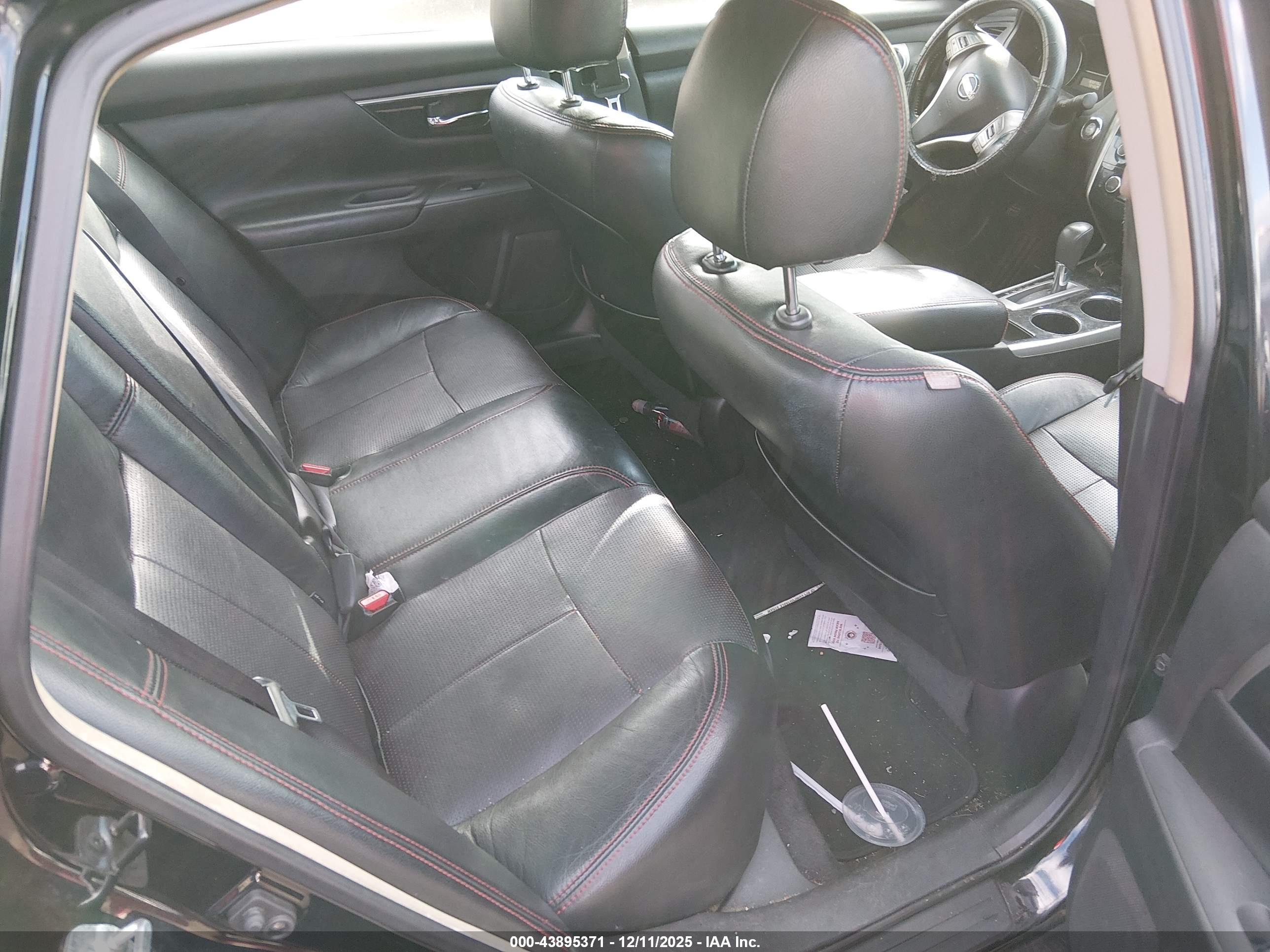 NISSAN ALTIMA image 8
